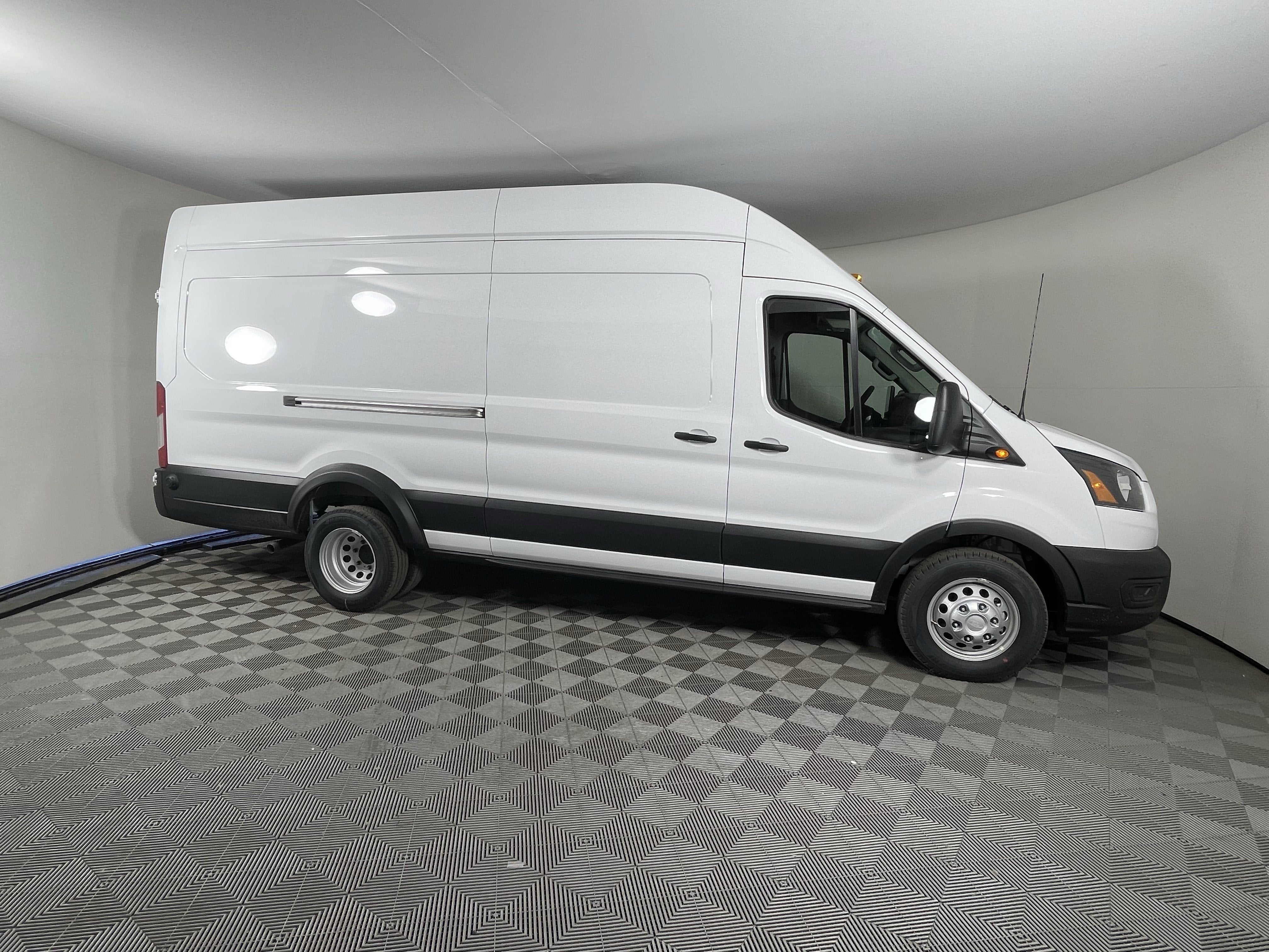 2026 Ford Transit Cargo Van T-350 HD 148 EL Hi Rf 11000 GVWR DRW AWD XL