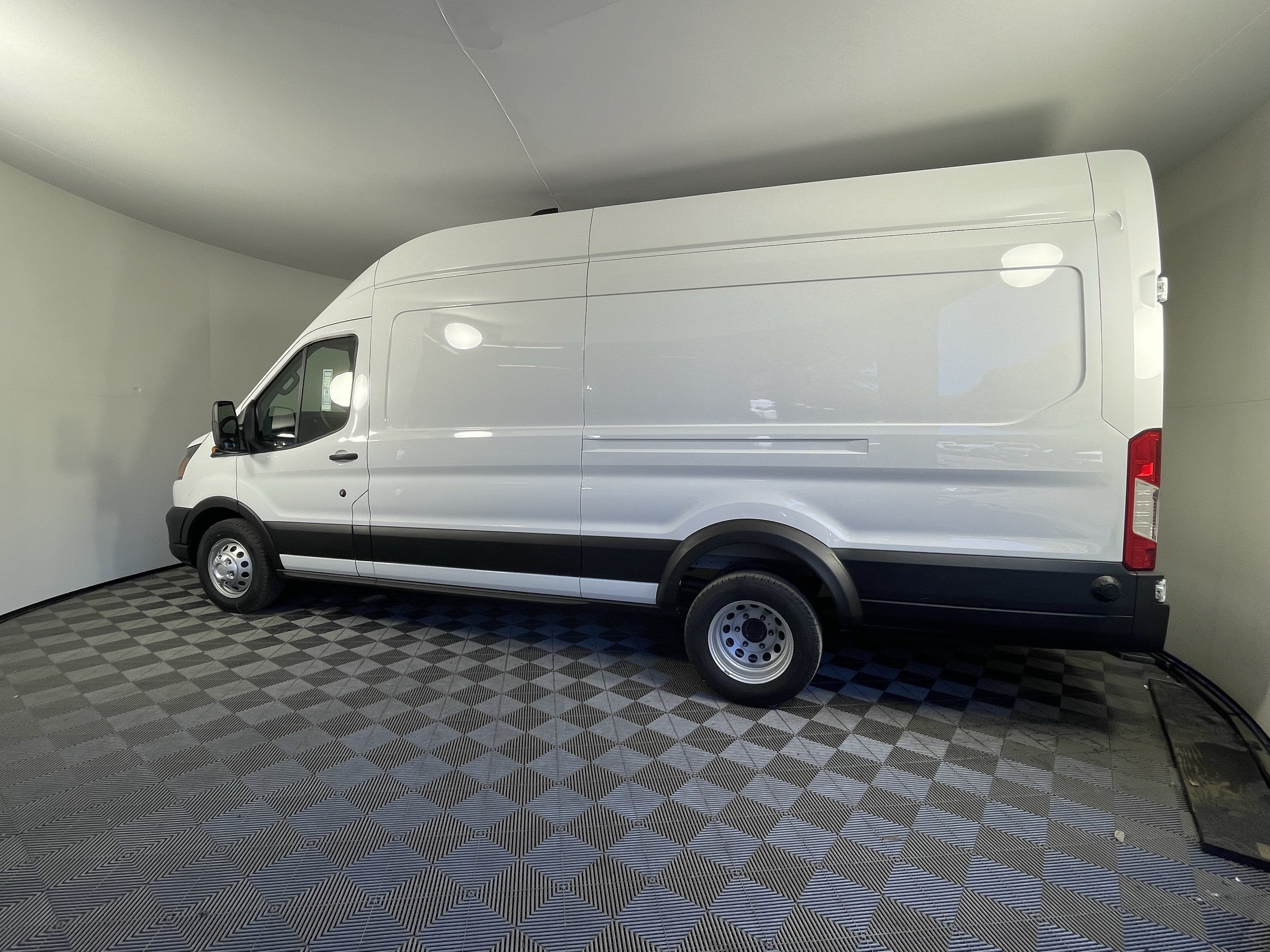 2026 Ford Transit Cargo Van T-350 HD 148 EL Hi Rf 11000 GVWR DRW AWD XL