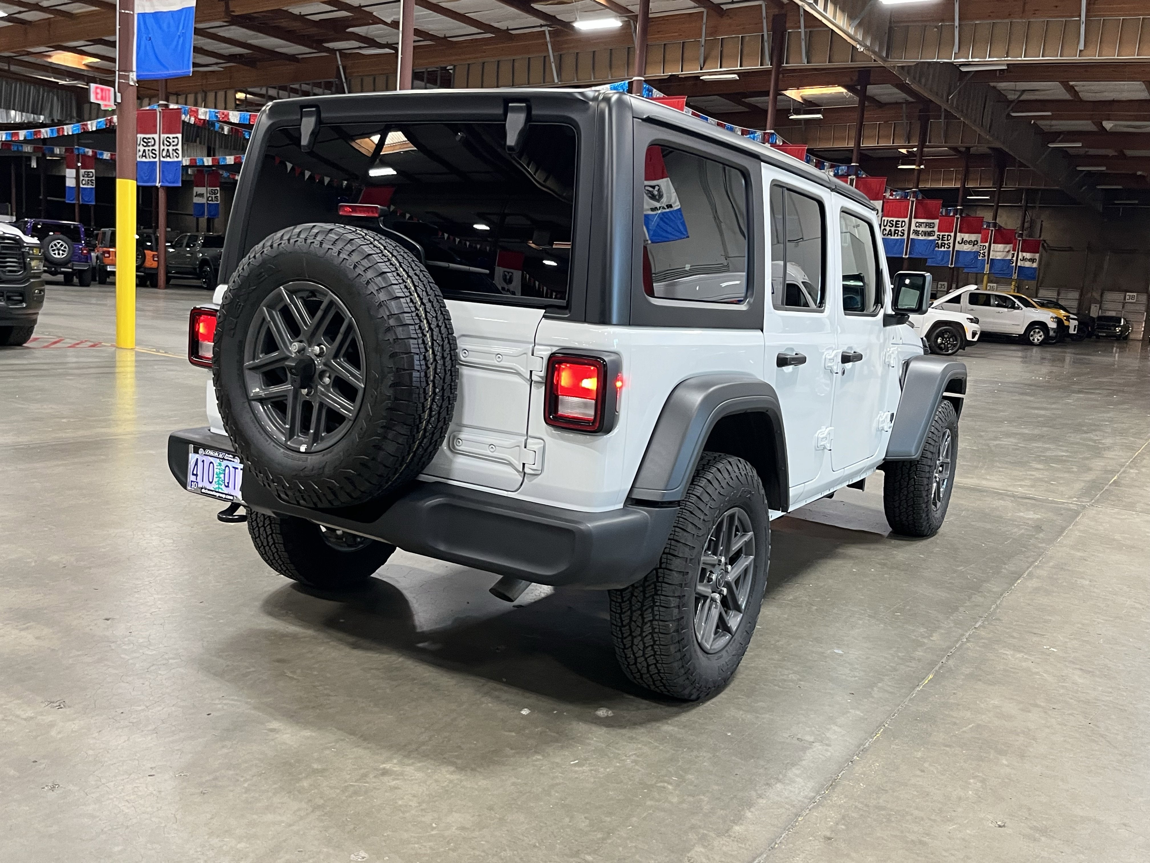 2025 Jeep Wrangler Sport S