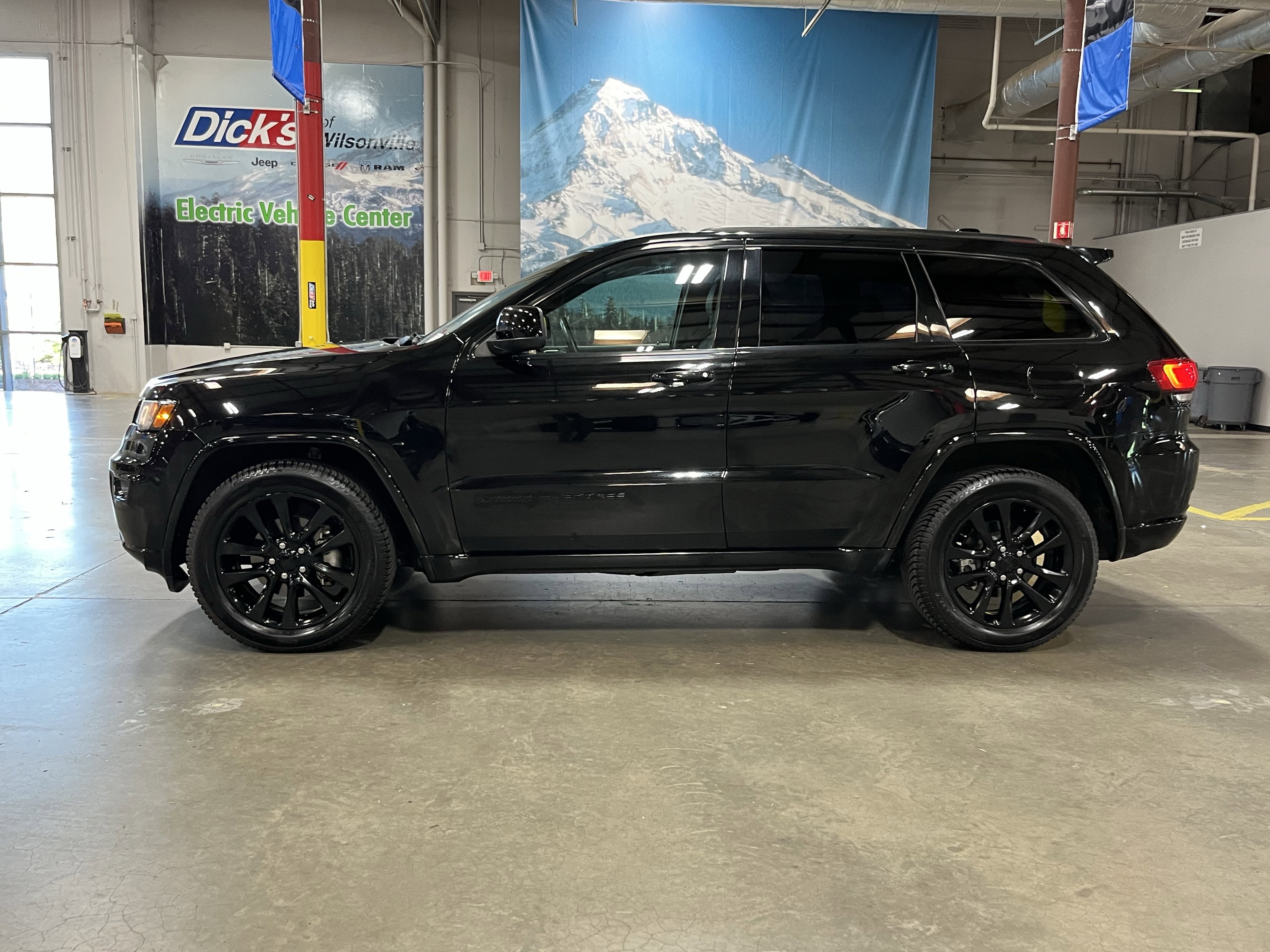 2017 Jeep Grand Cherokee Altitude