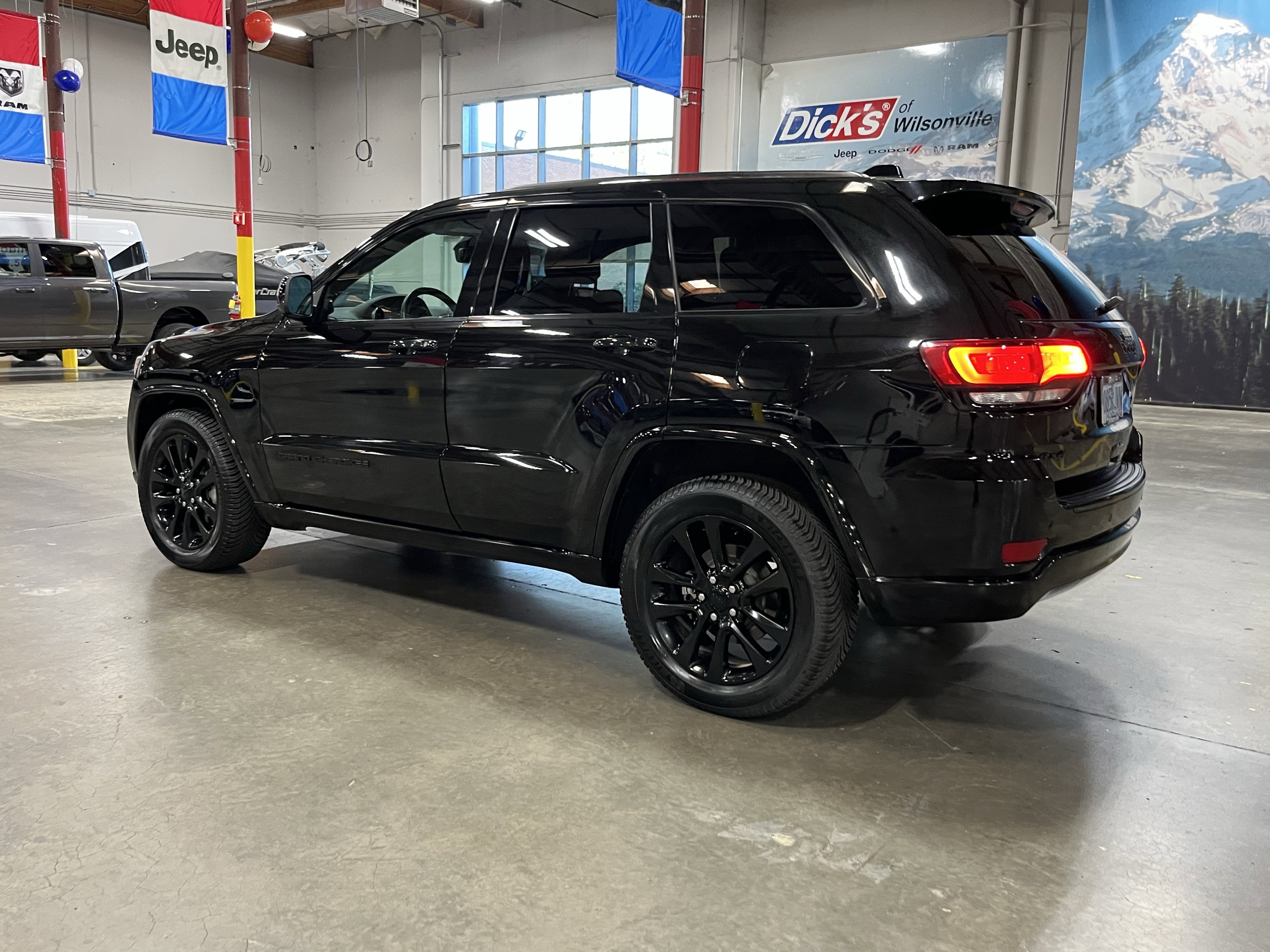2017 Jeep Grand Cherokee Altitude