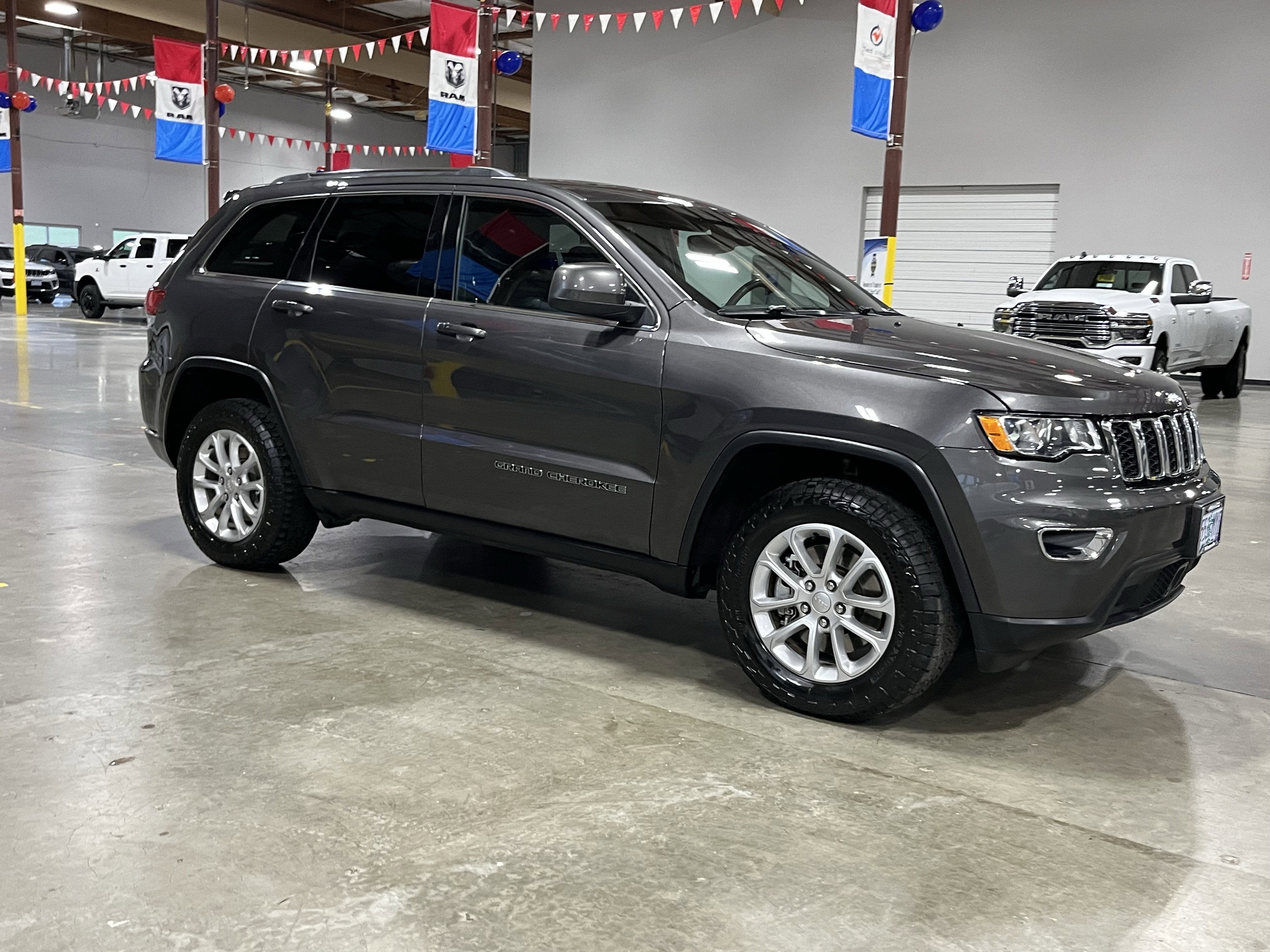 2021 Jeep Grand Cherokee Laredo E