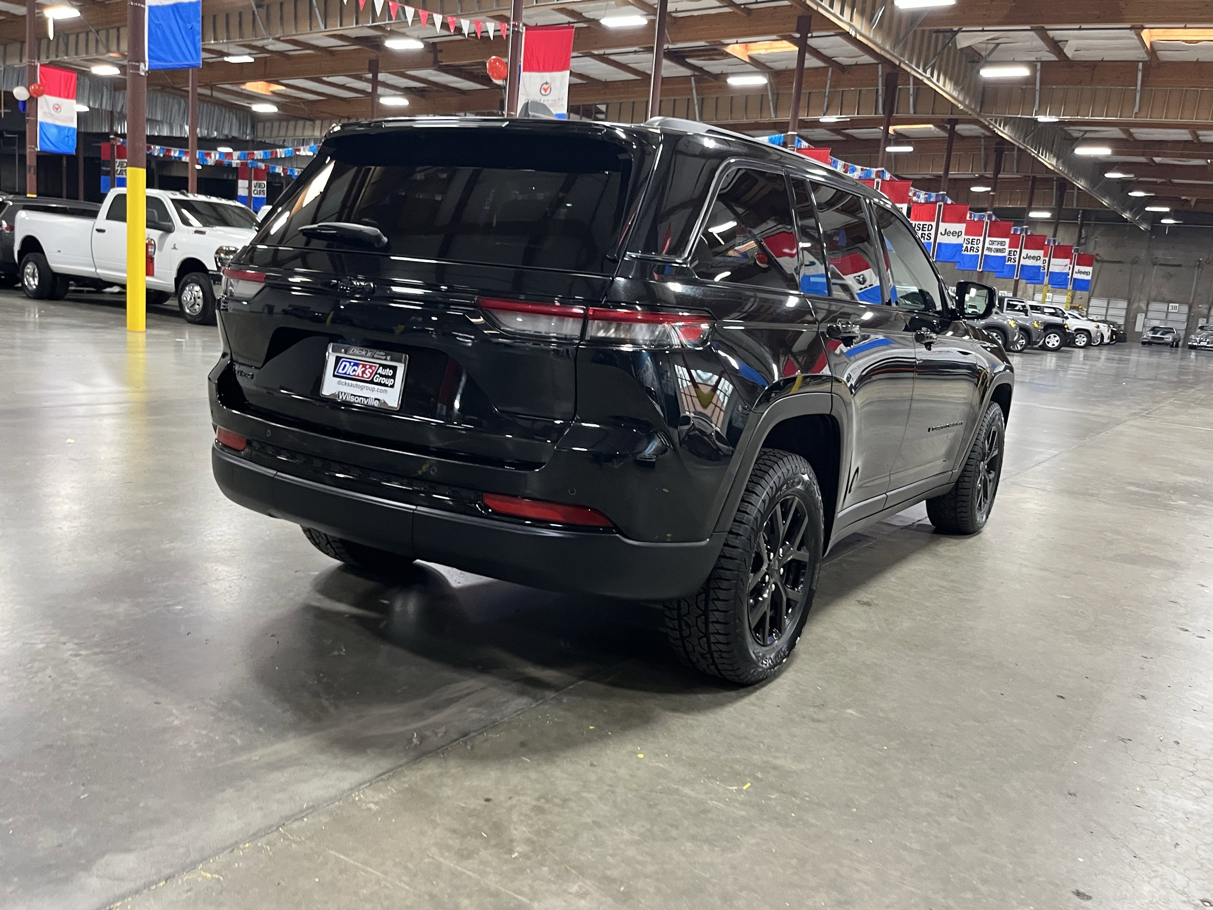 2024 Jeep Grand Cherokee Altitude