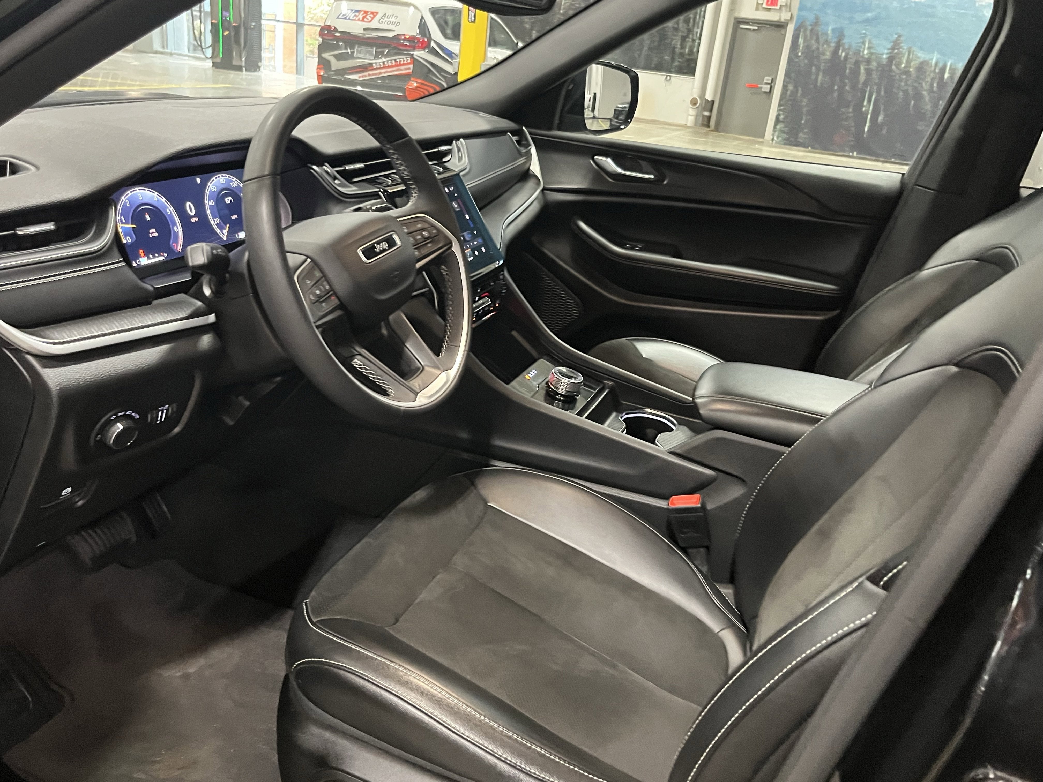 2024 Jeep Grand Cherokee Altitude