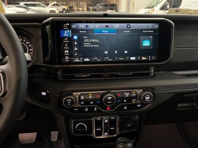 2025 Jeep Gladiator High Tide