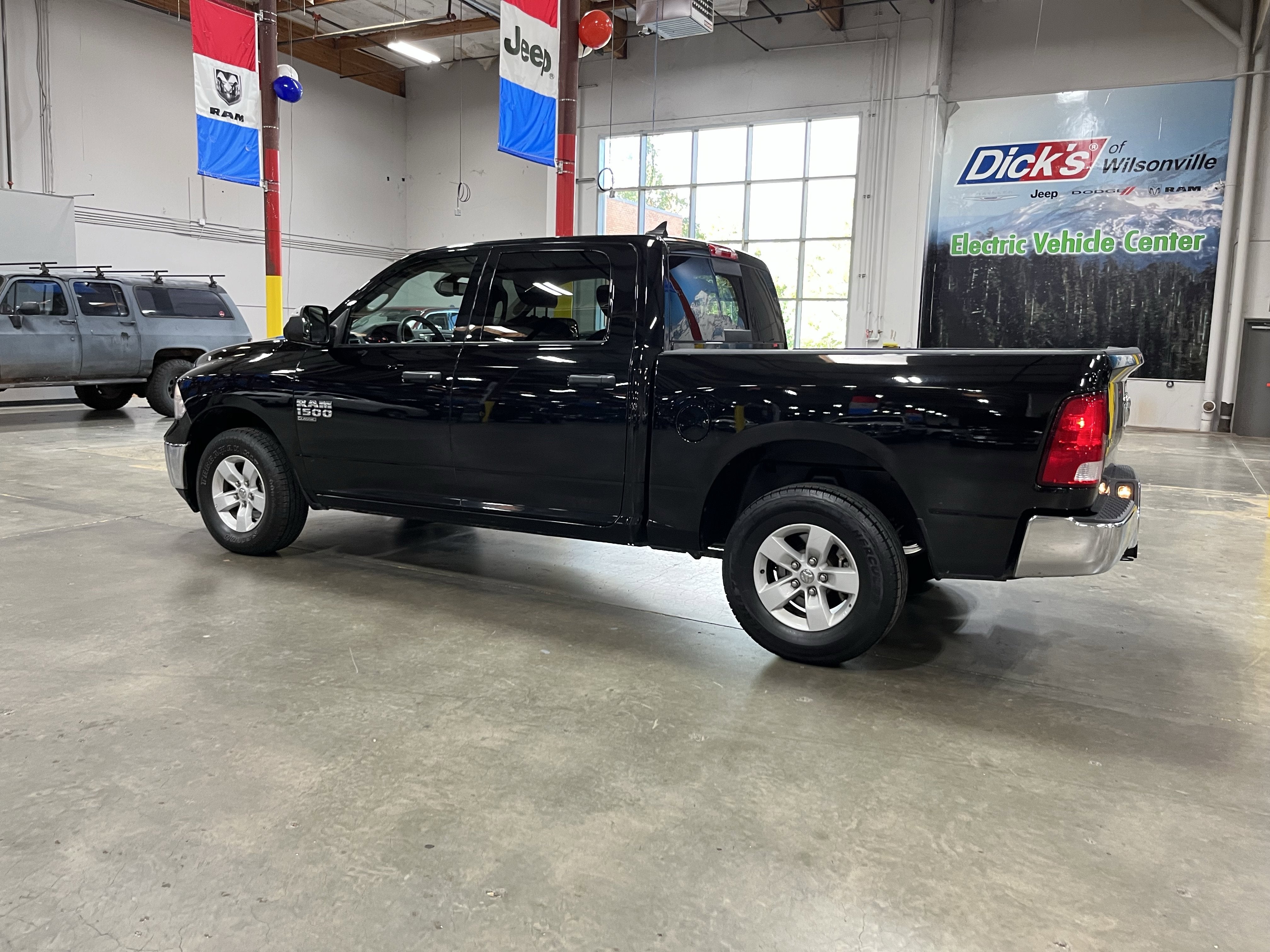 2023 RAM 1500 Classic SLT