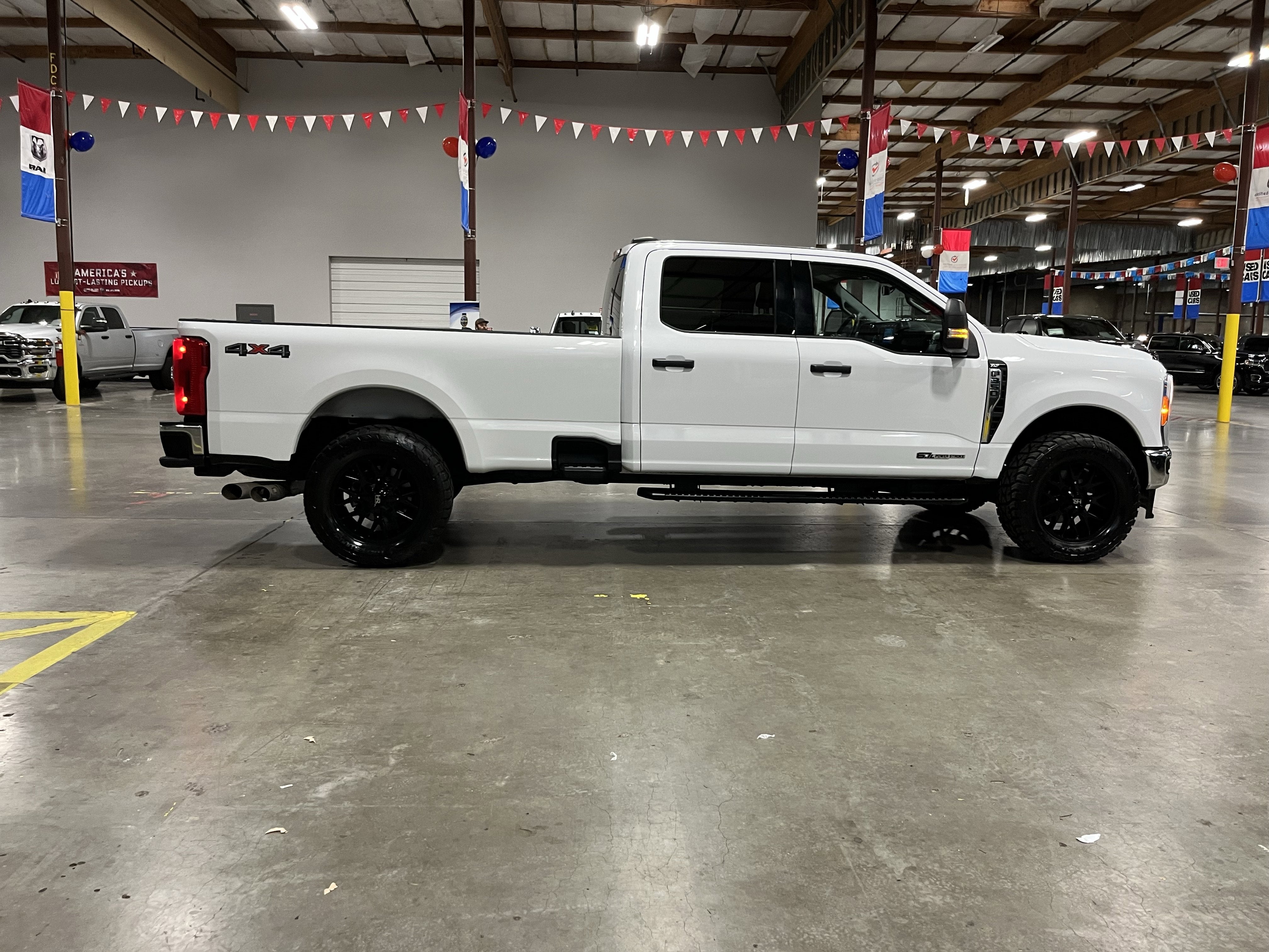 2023 Ford F-350SD XLT