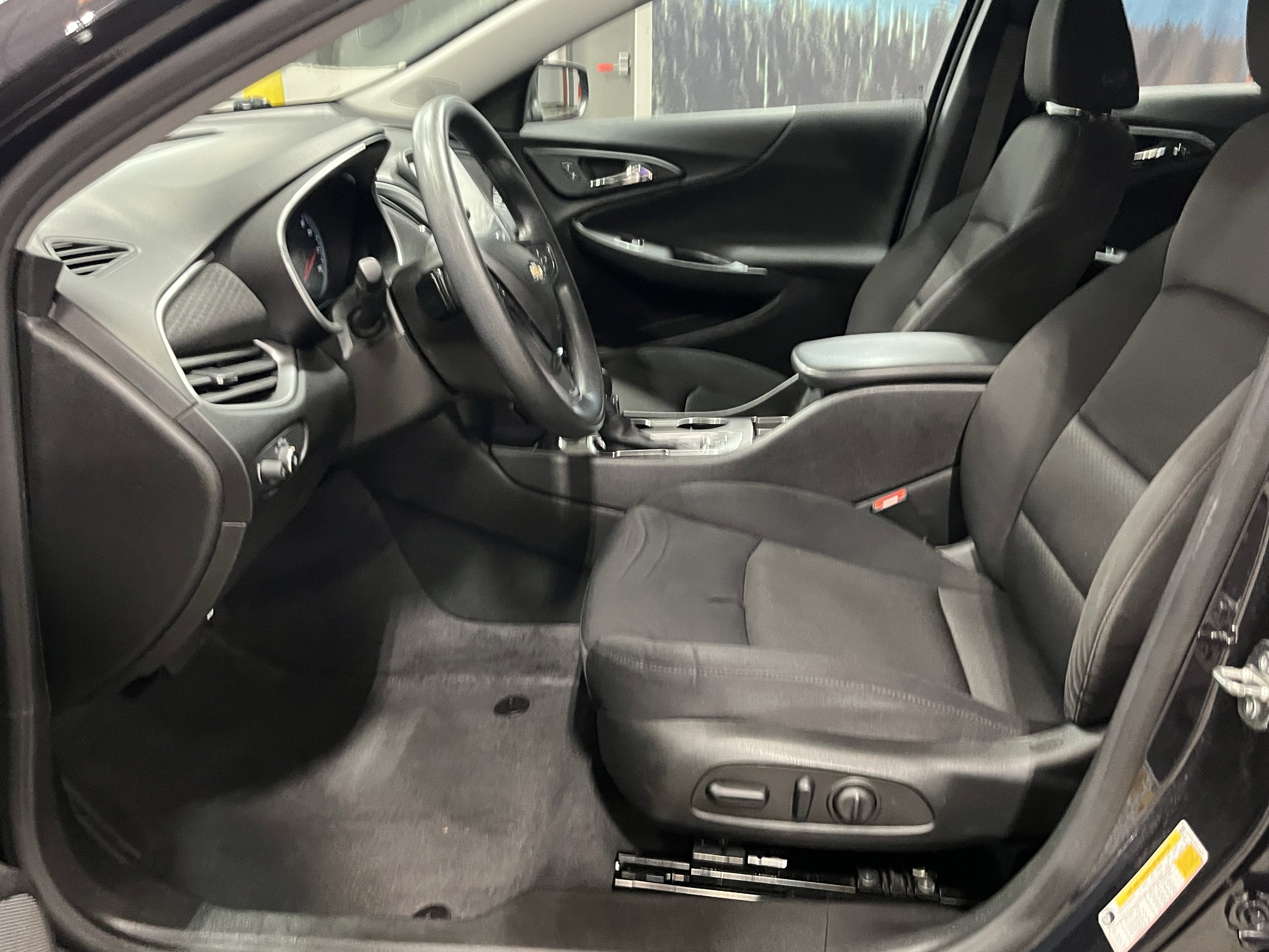 2023 Chevrolet Malibu LS