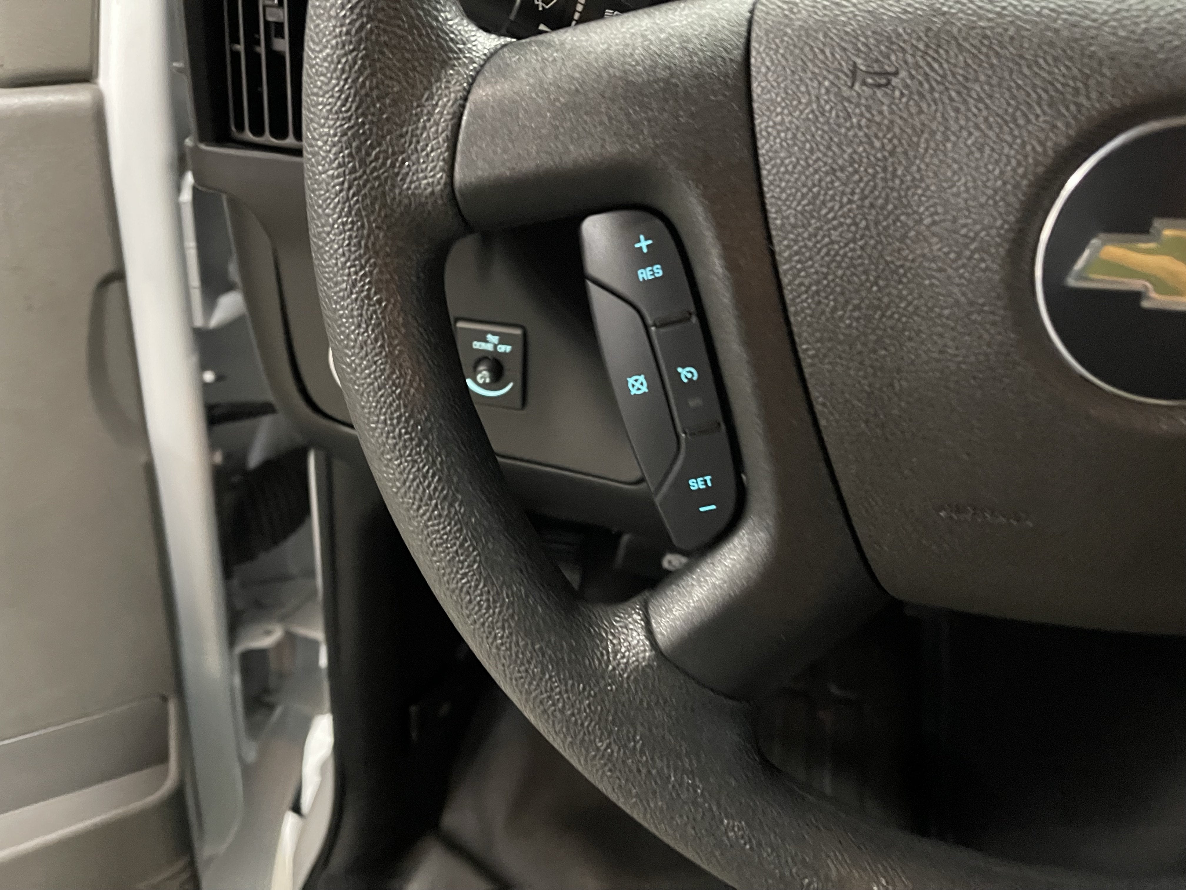 2023 Chevrolet Express 3500 LS