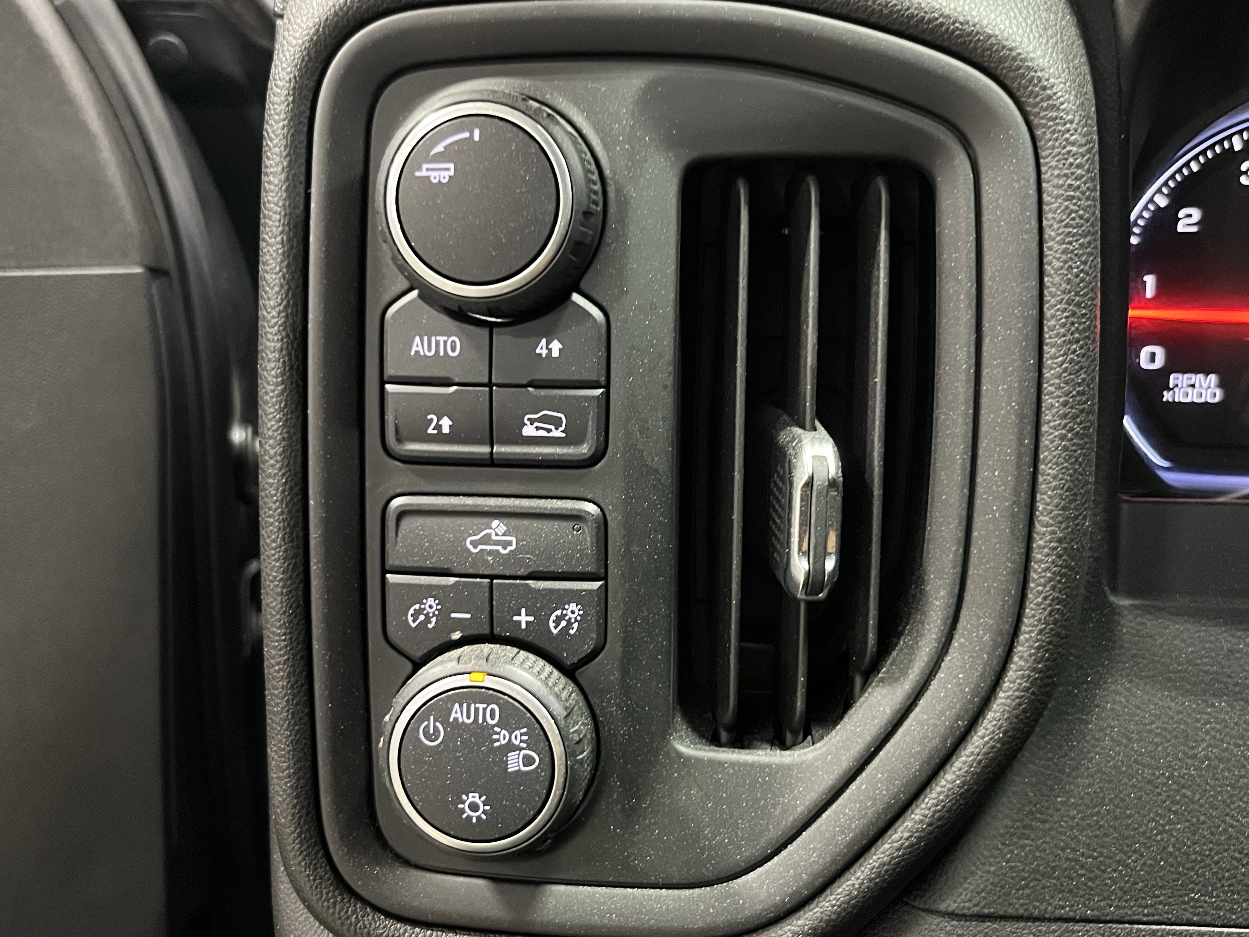 2019 Chevrolet Silverado 1500 Custom