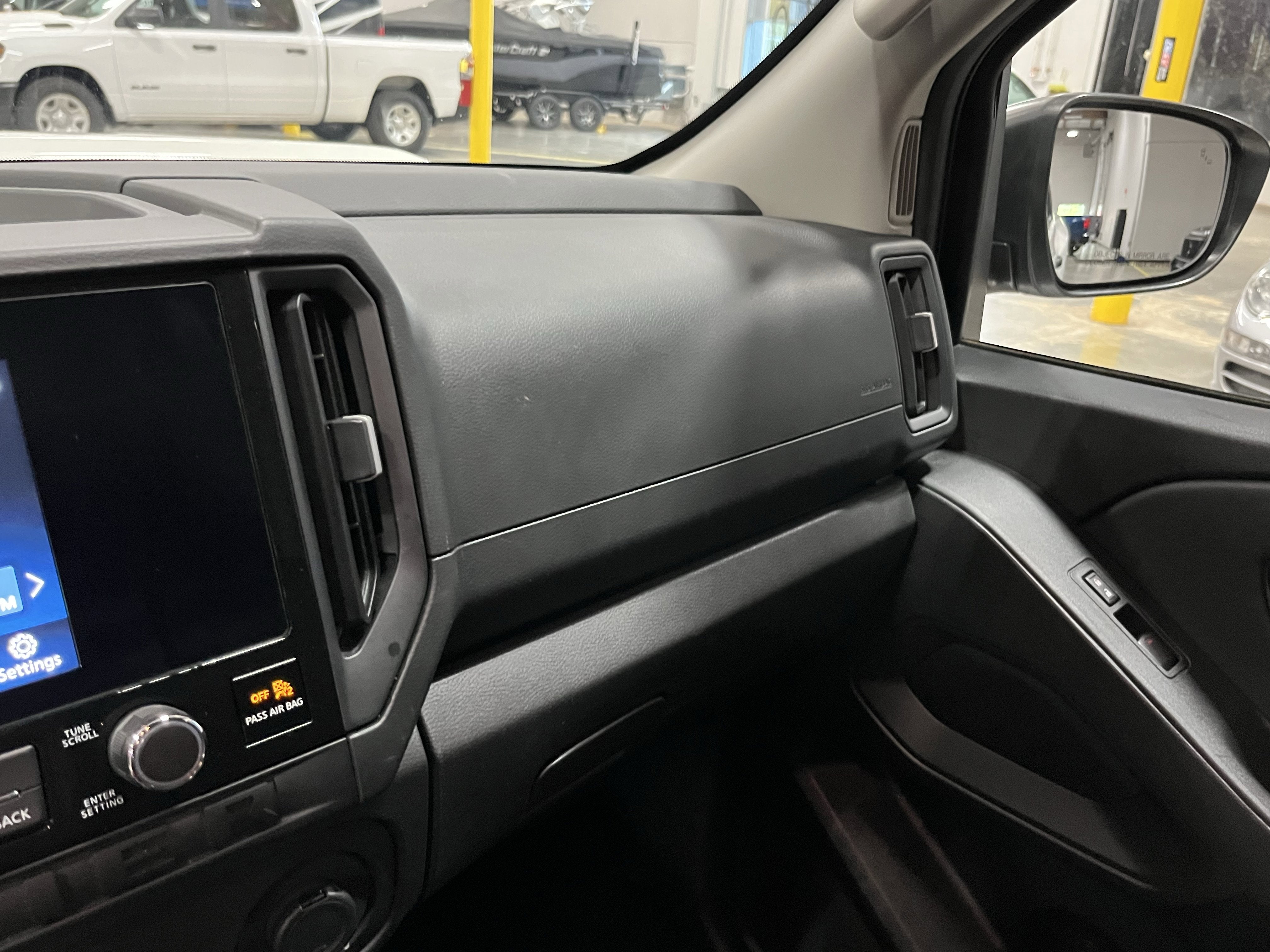 2025 Nissan Frontier S