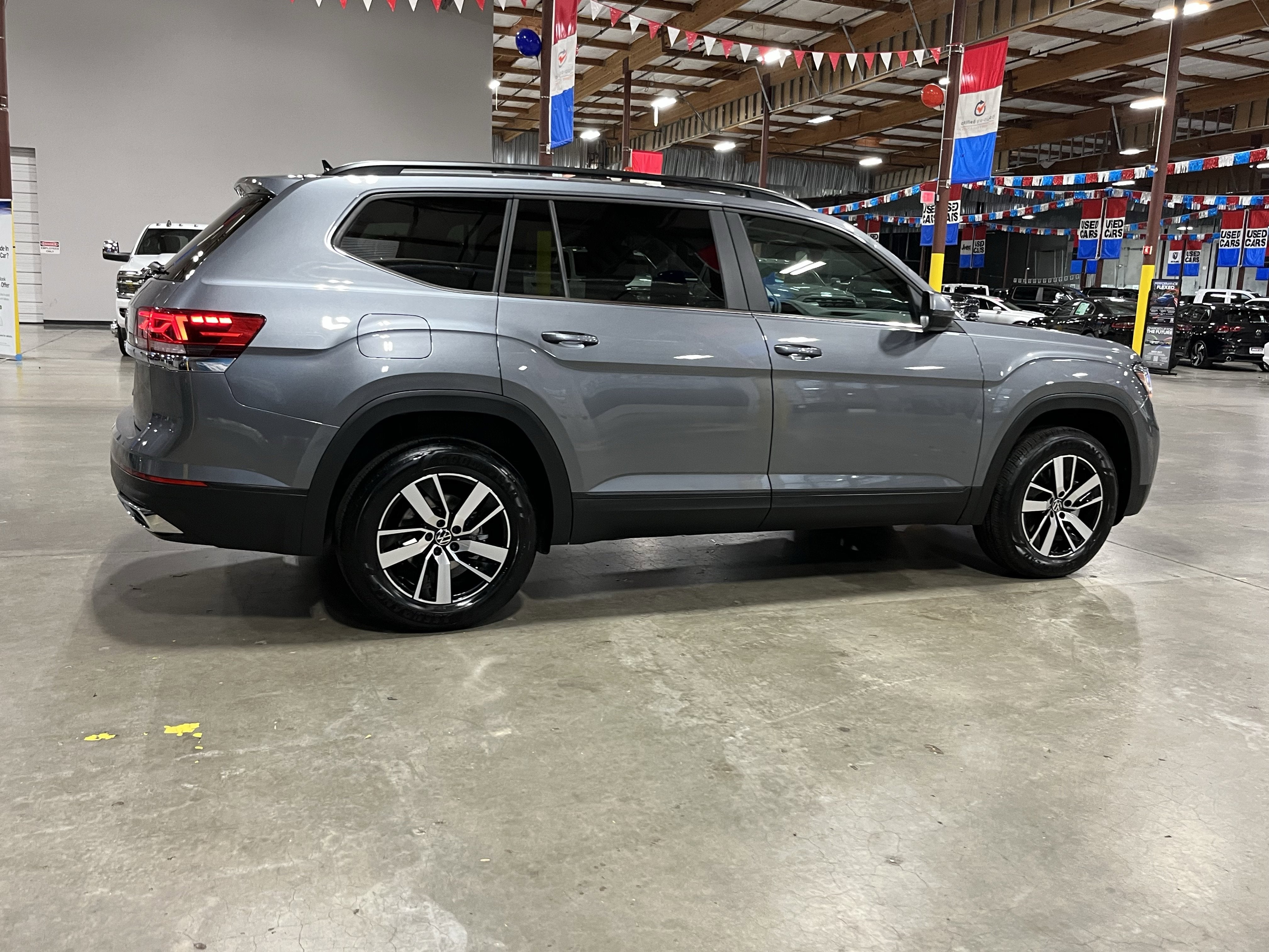 2023 Volkswagen Atlas 2.0T SE