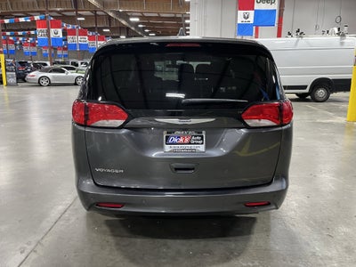 2020 Chrysler Voyager L
