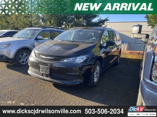 2024 Chrysler Voyager LX