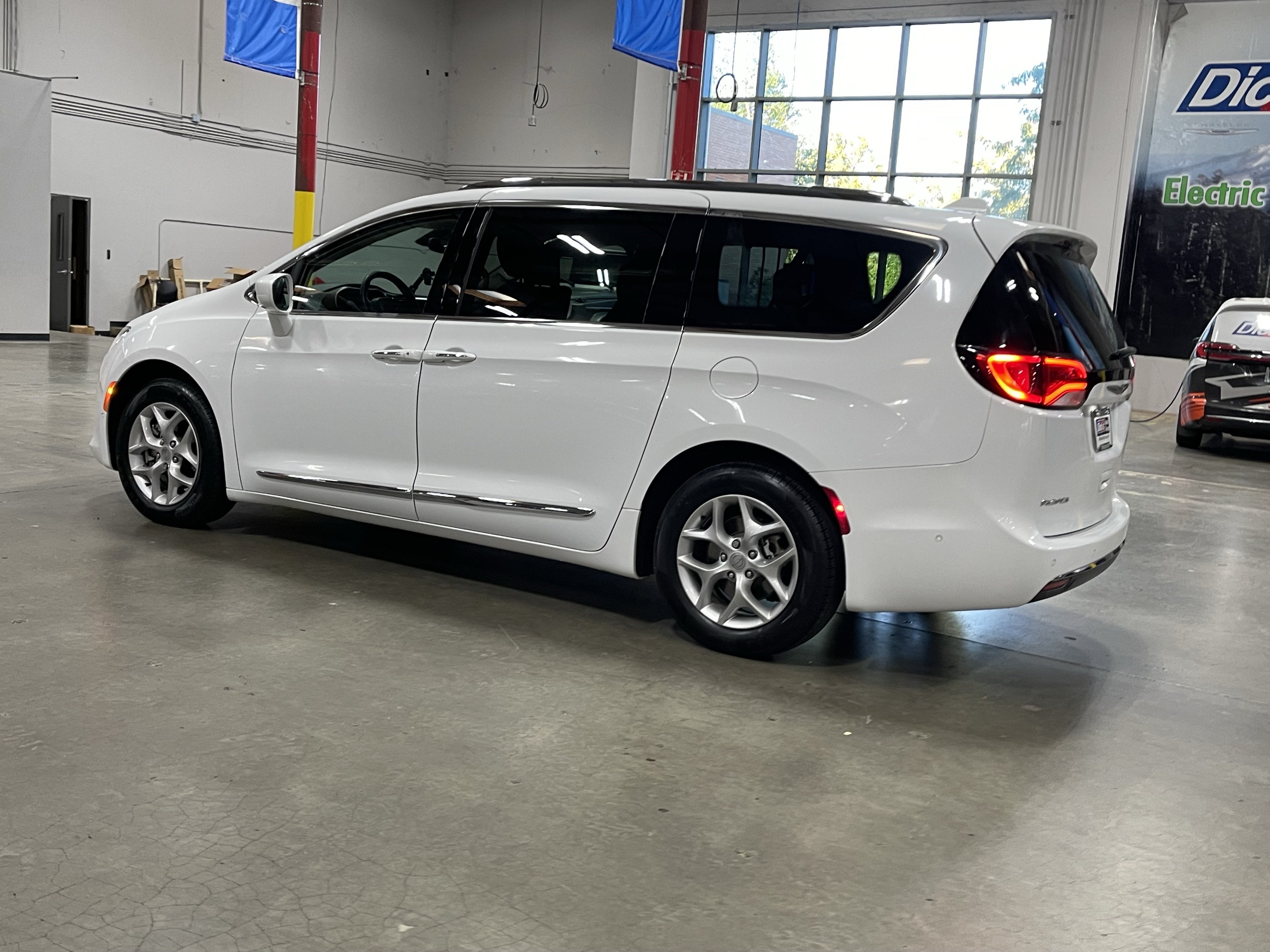 2018 Chrysler Pacifica Touring L Plus