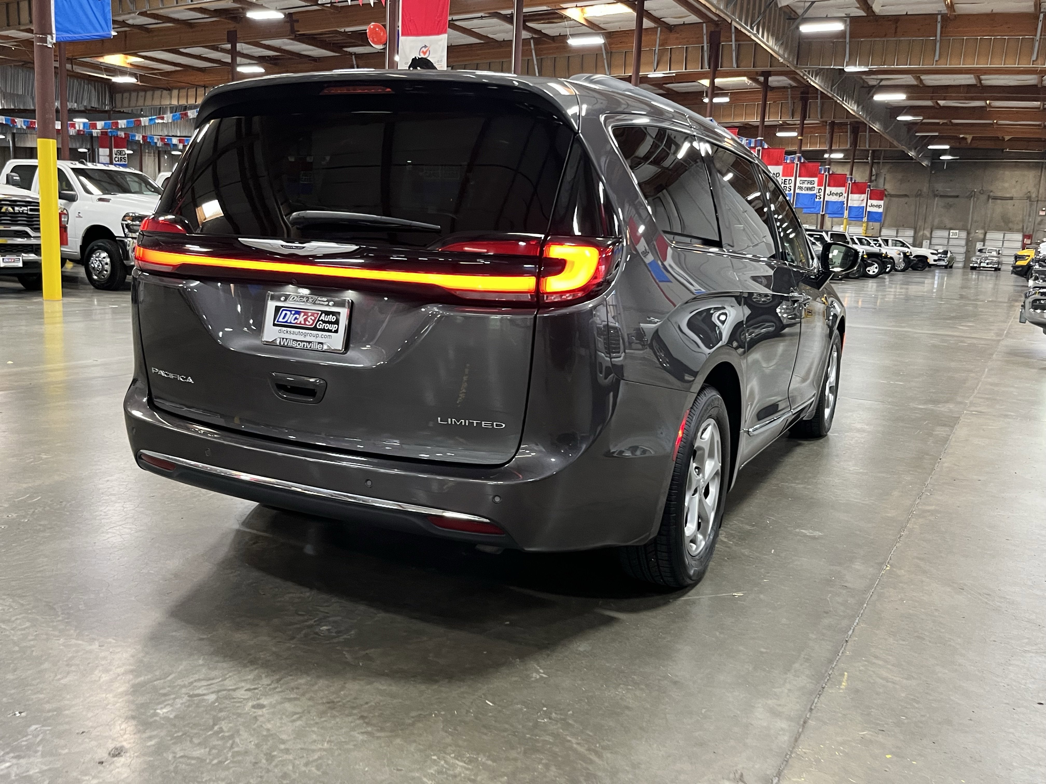 2023 Chrysler Pacifica Limited
