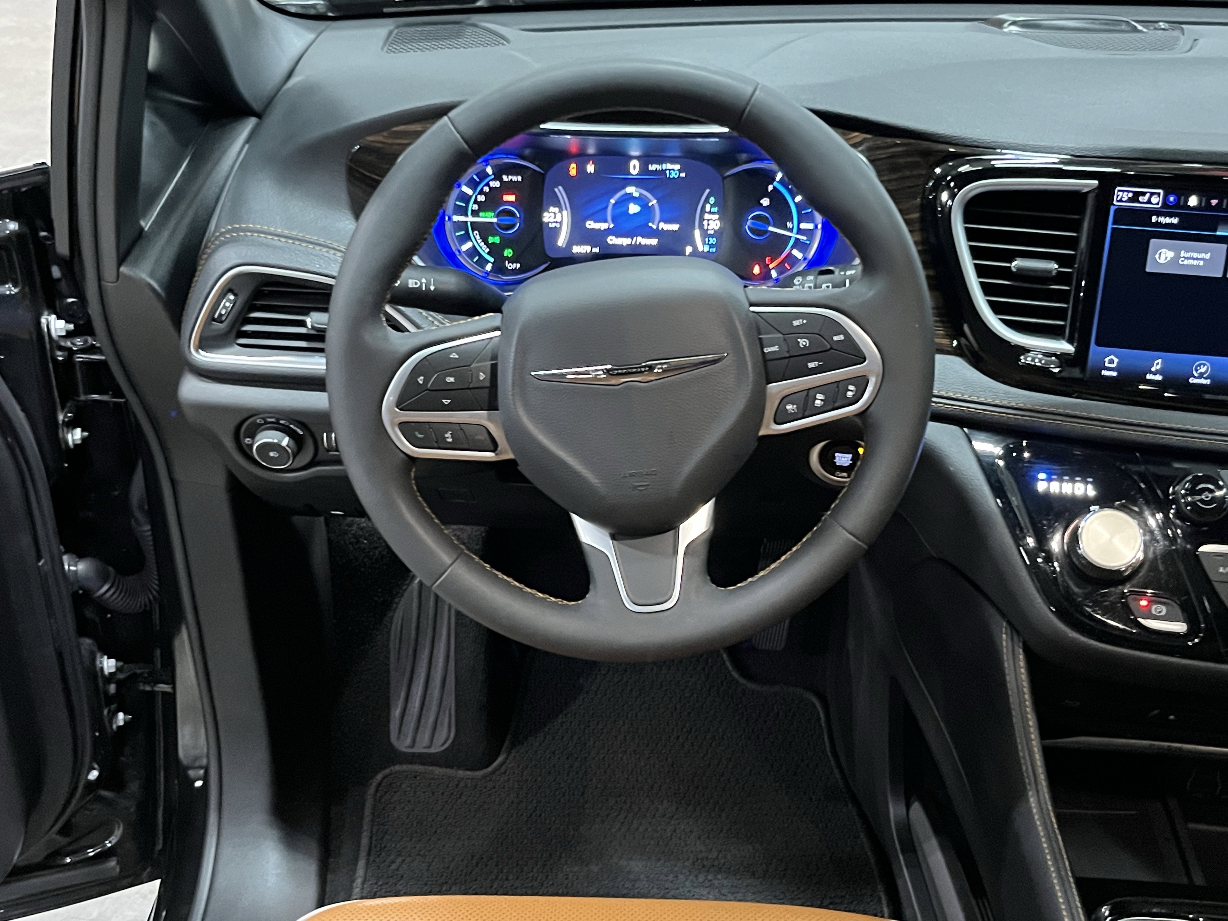 2023 Chrysler Pacifica Hybrid Pinnacle