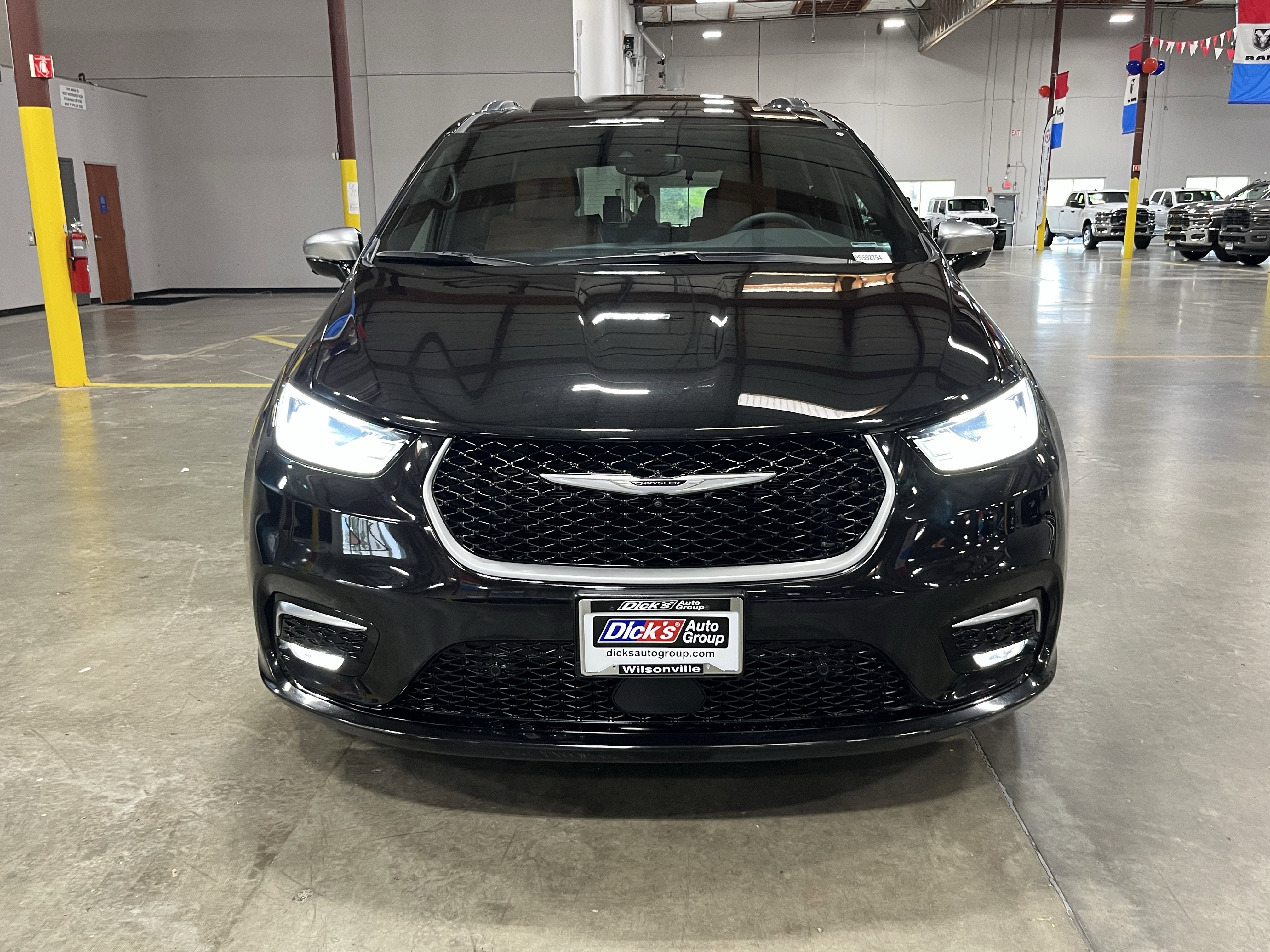 2023 Chrysler Pacifica Hybrid Pinnacle