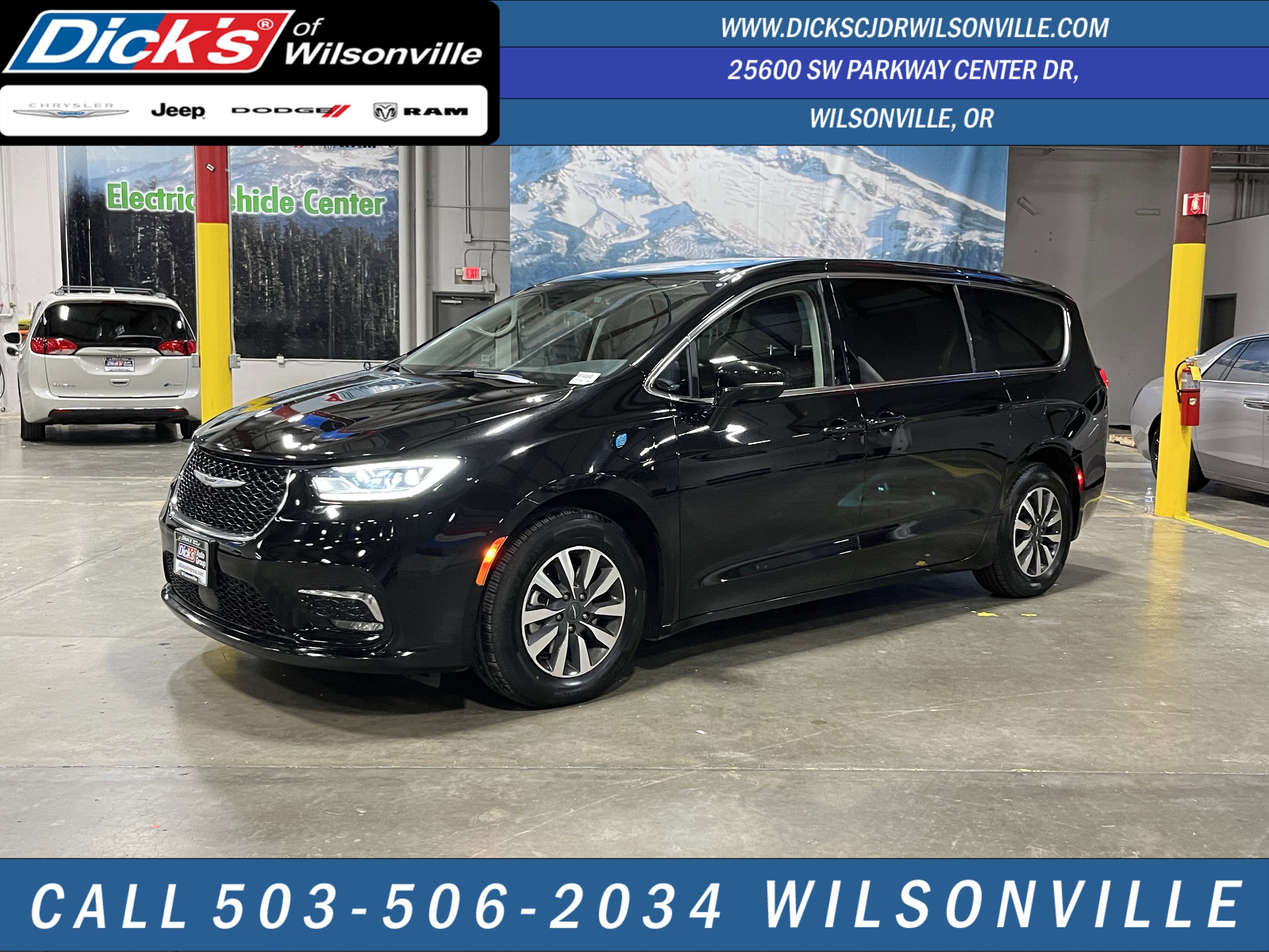 2024 Chrysler Pacifica Hybrid Select