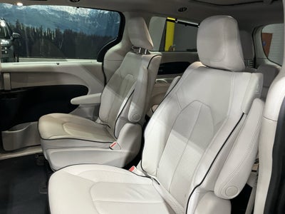 2021 Chrysler Pacifica Hybrid Limited
