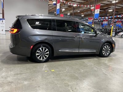 2021 Chrysler Pacifica Hybrid Limited