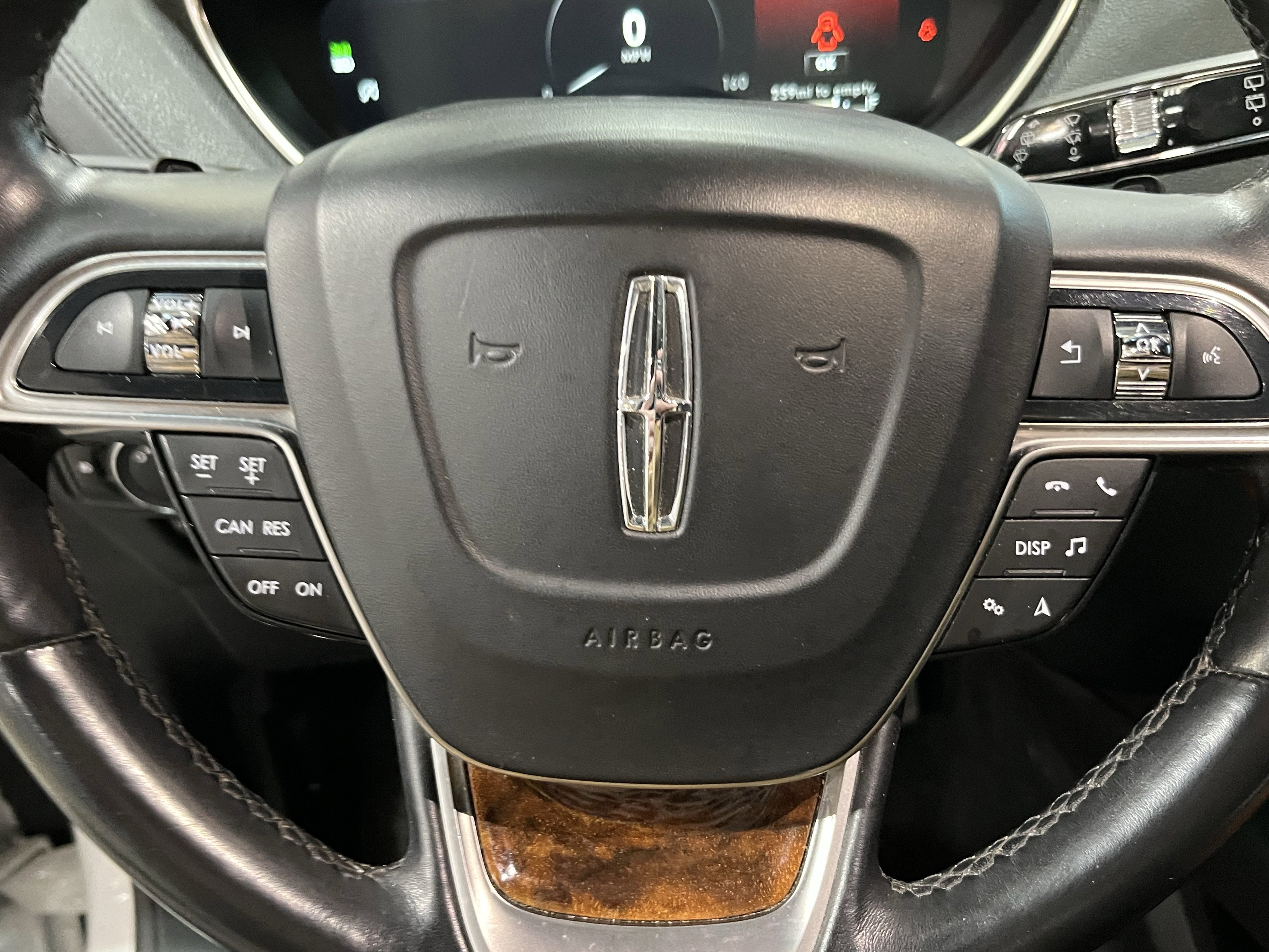 2019 Lincoln Nautilus Reserve