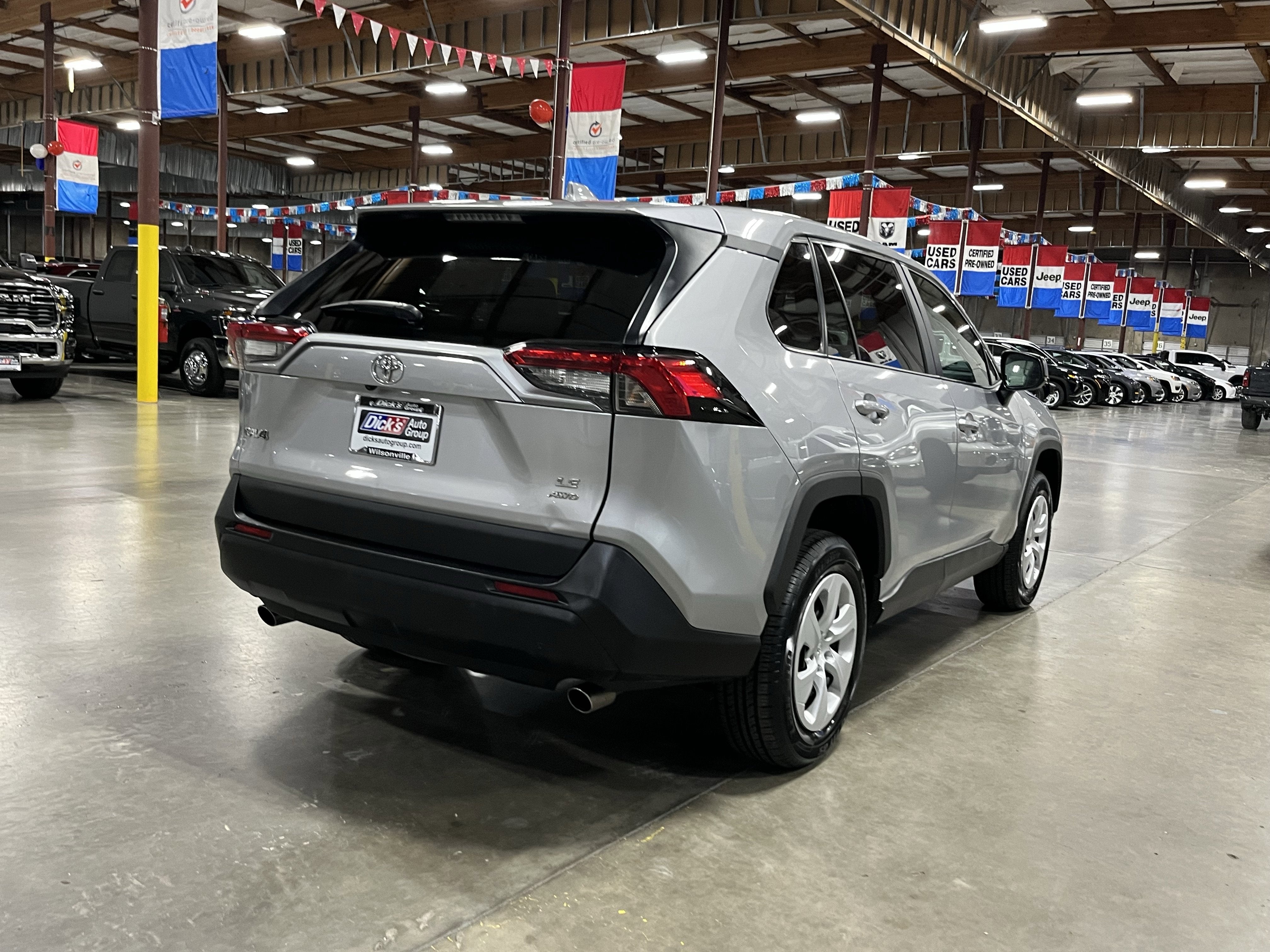 2024 Toyota RAV4 LE