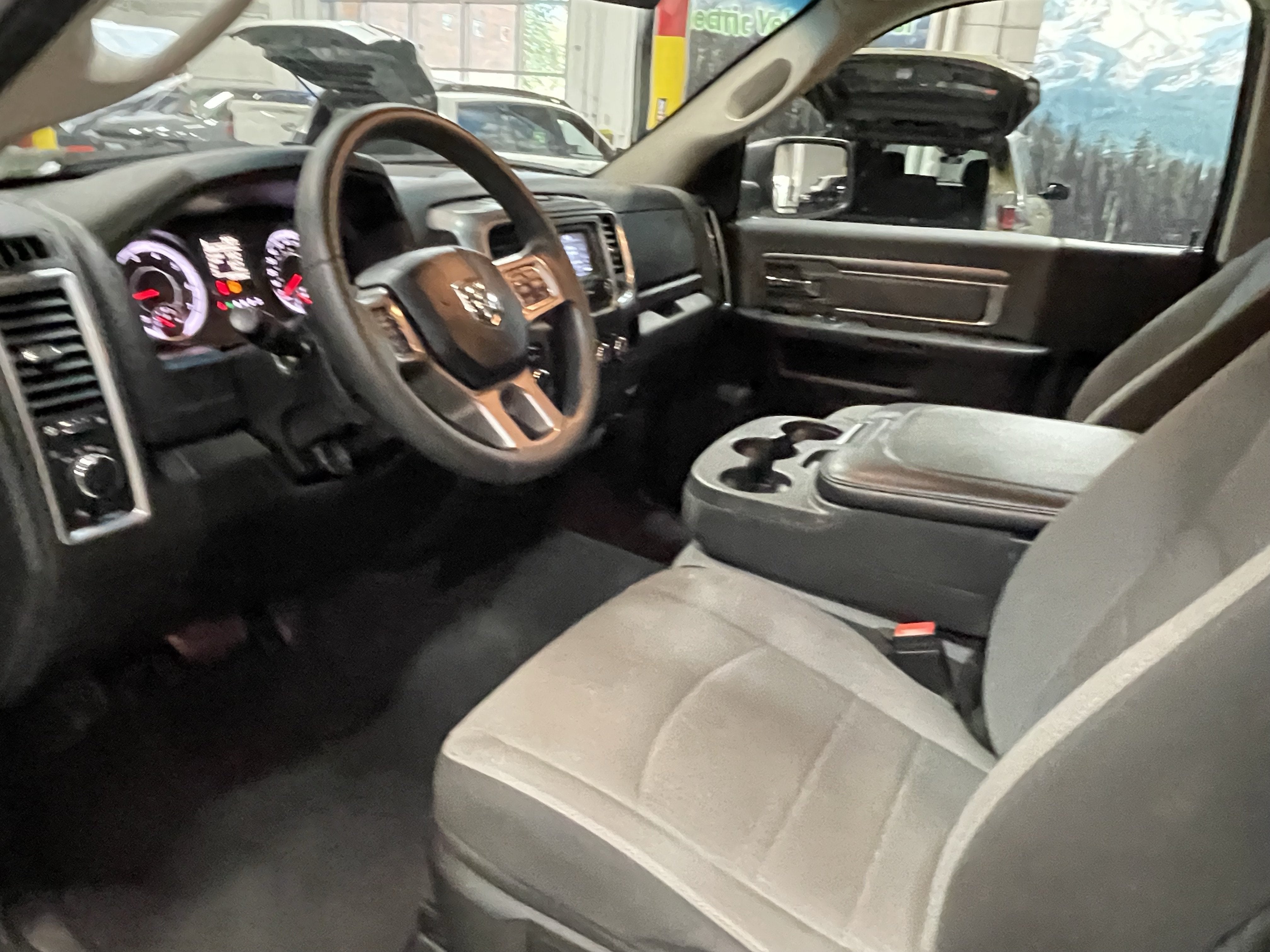 2022 RAM 1500 Classic SLT
