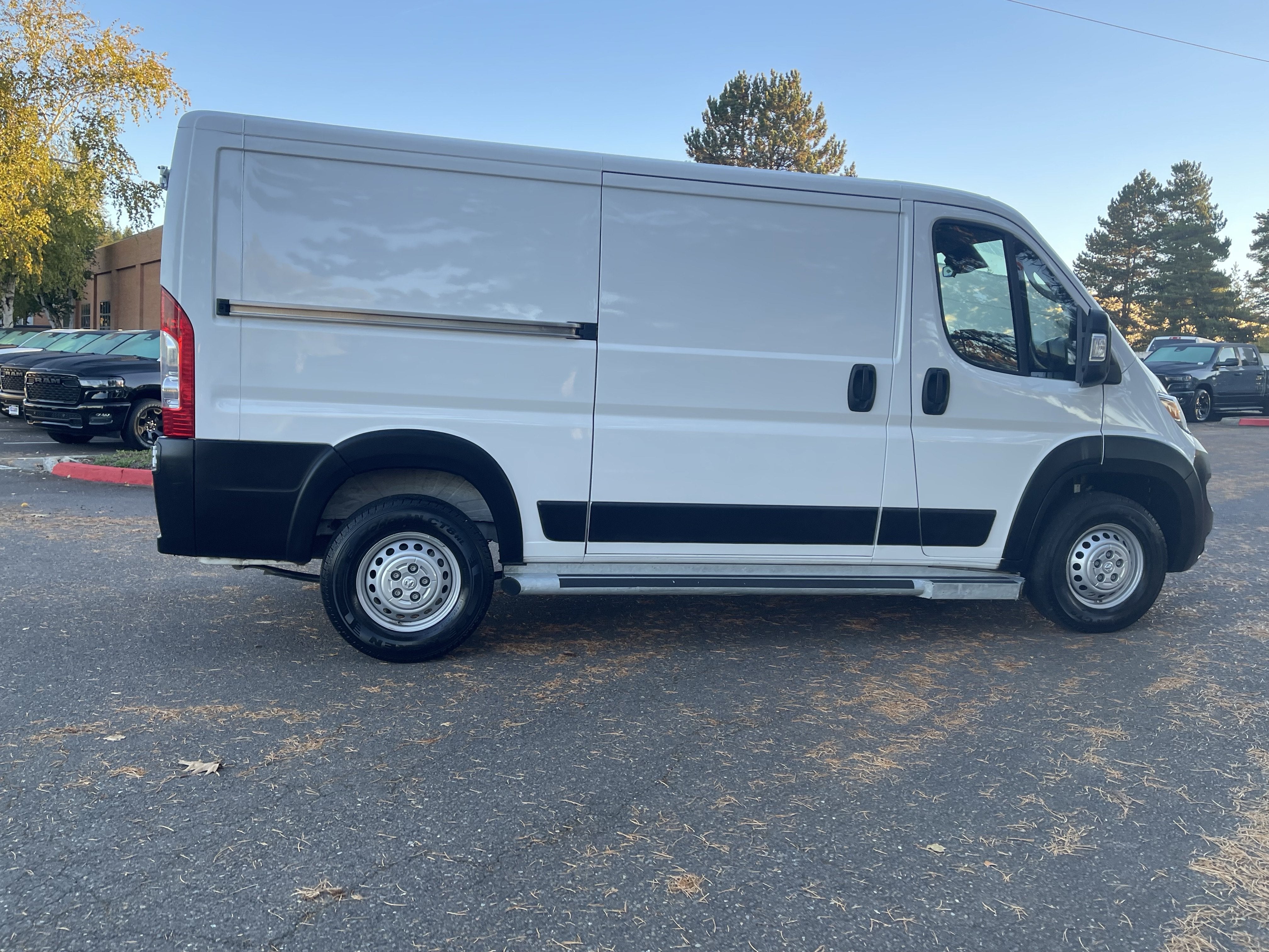 2025 RAM ProMaster 2500 Base