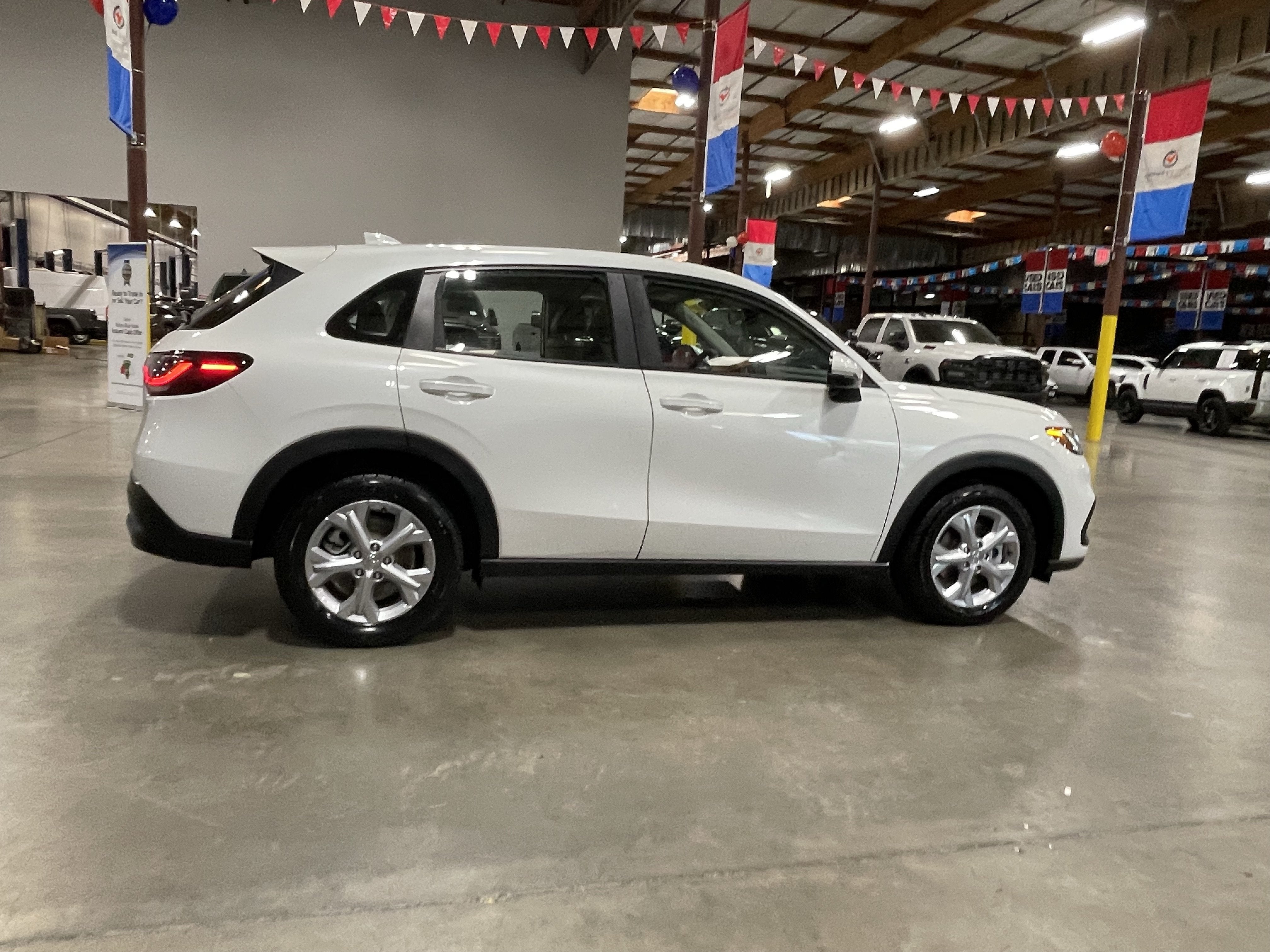 2023 Honda HR-V LX