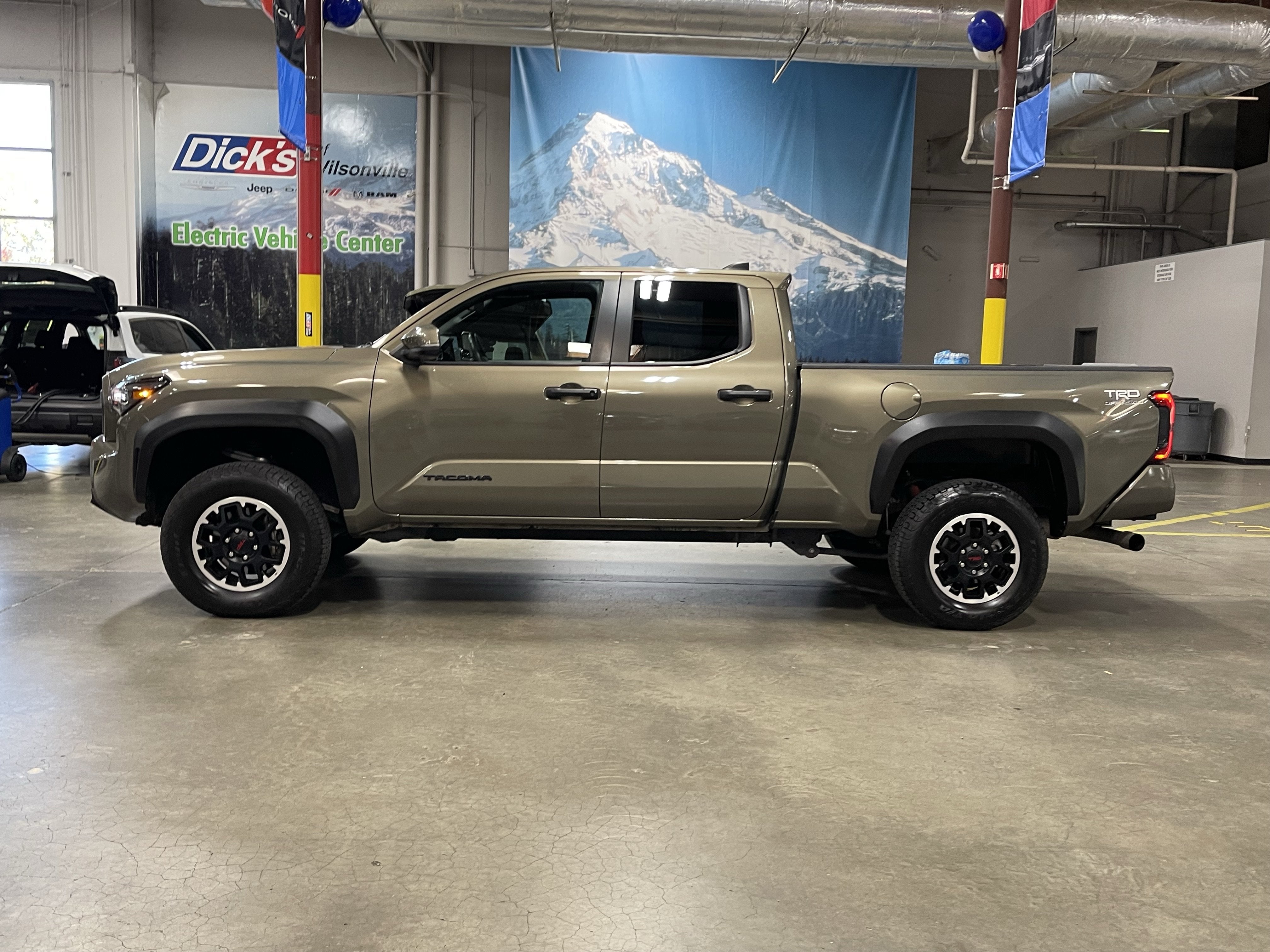 2025 Toyota Tacoma TRD Off-Road