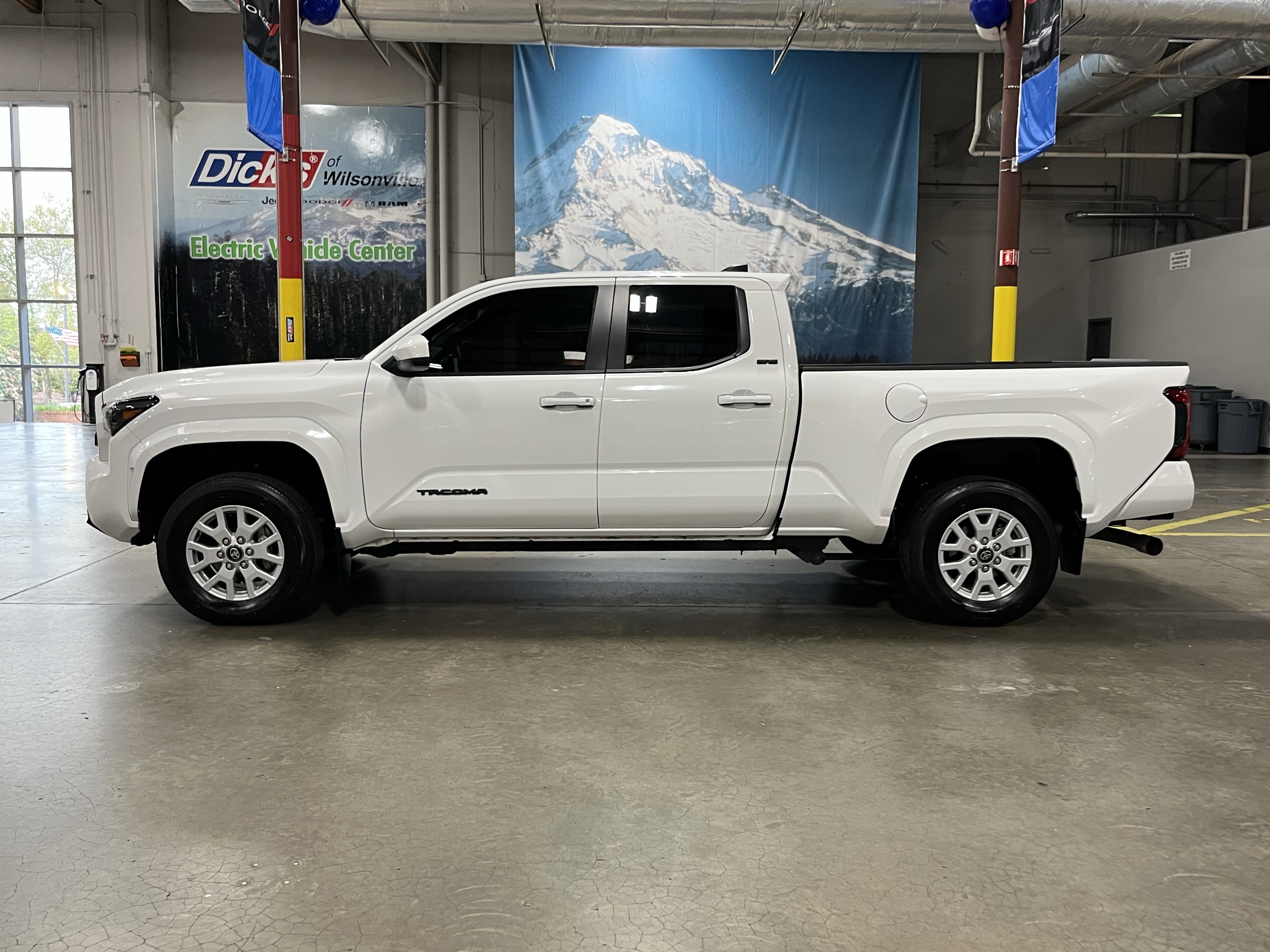 2024 Toyota Tacoma SR5