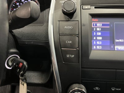 2017 Toyota Camry SE