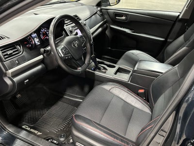 2017 Toyota Camry SE