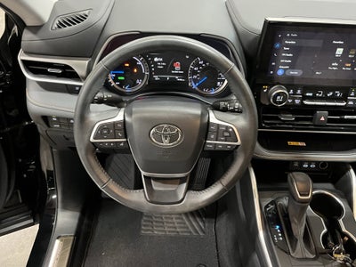 2023 Toyota Highlander Hybrid Bronze Edition