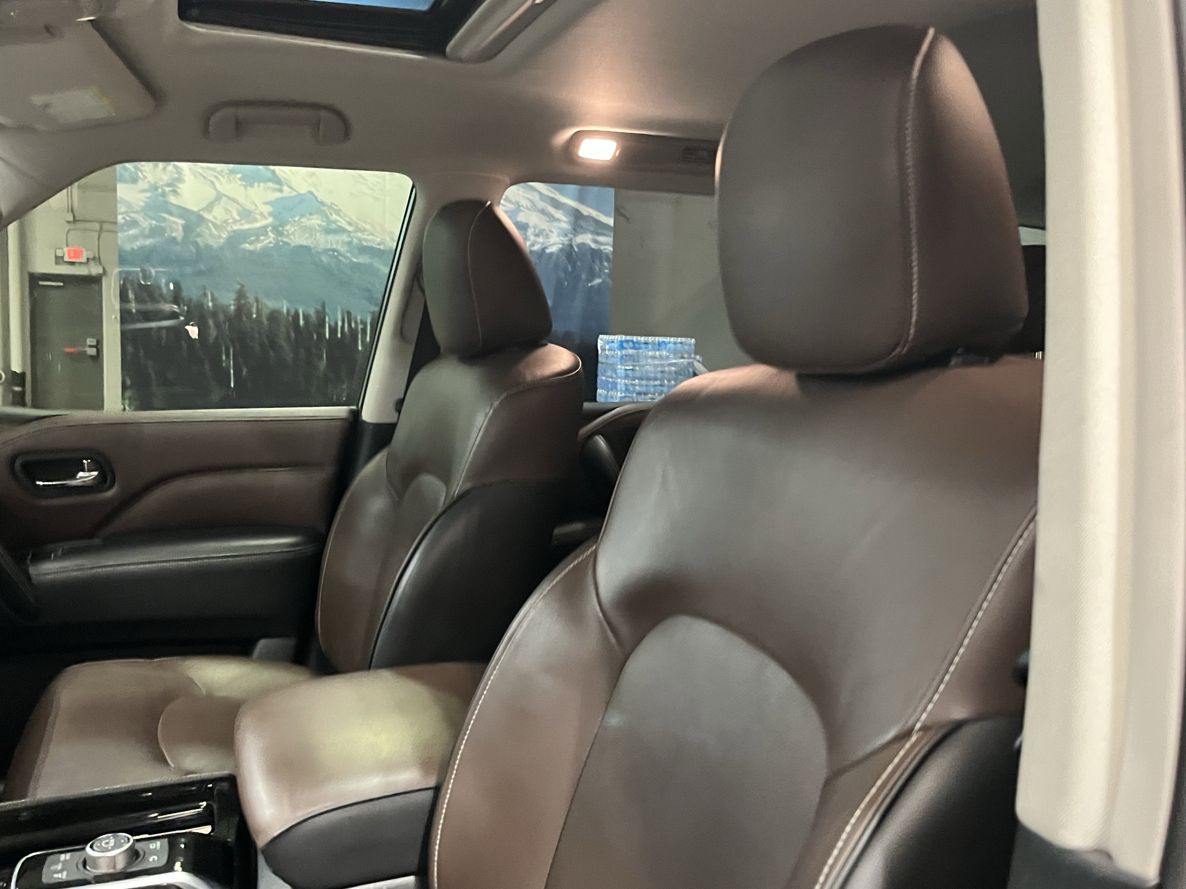 2022 INFINITI QX80 Premium Select