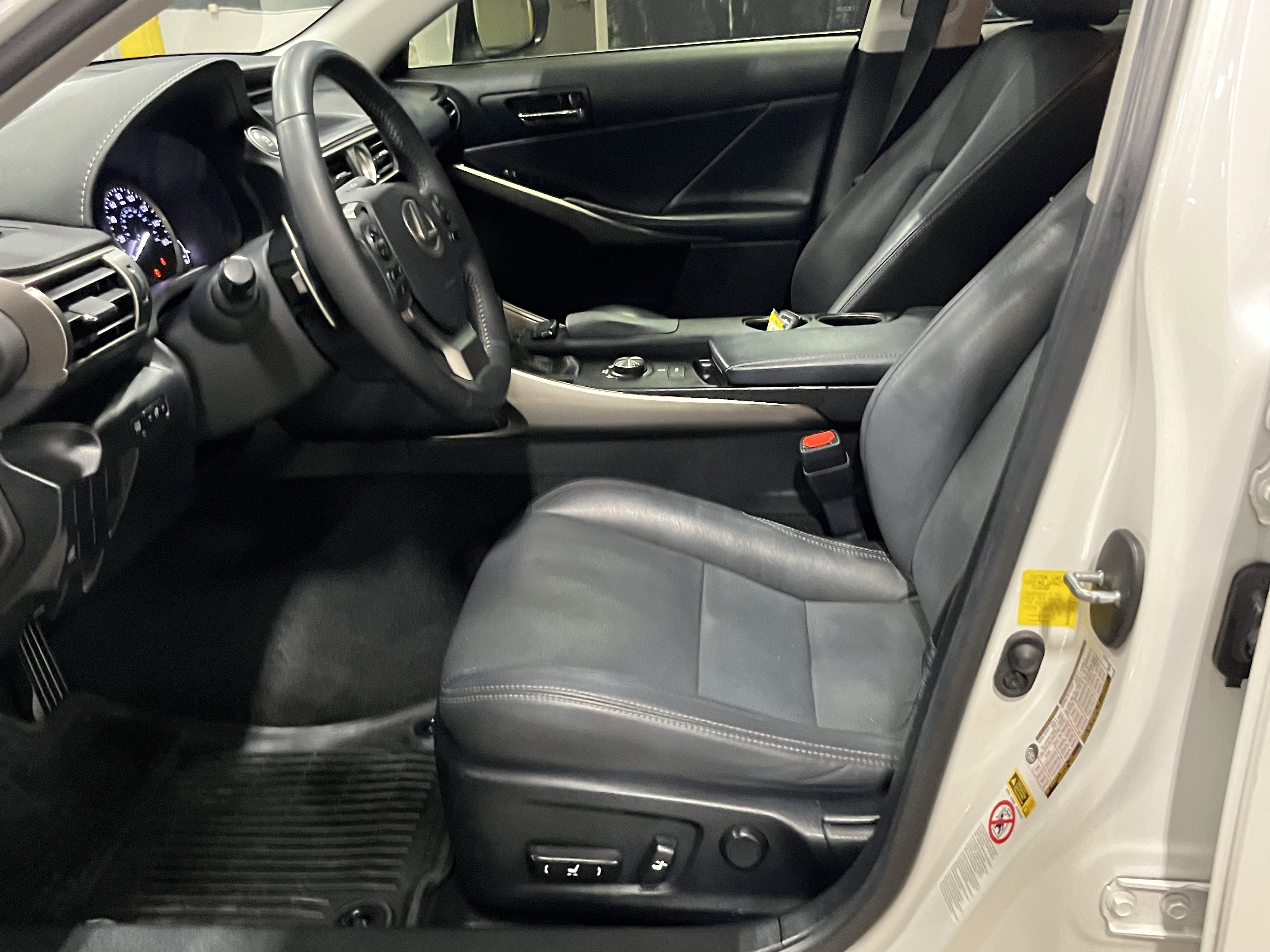 2015 Lexus IS 250