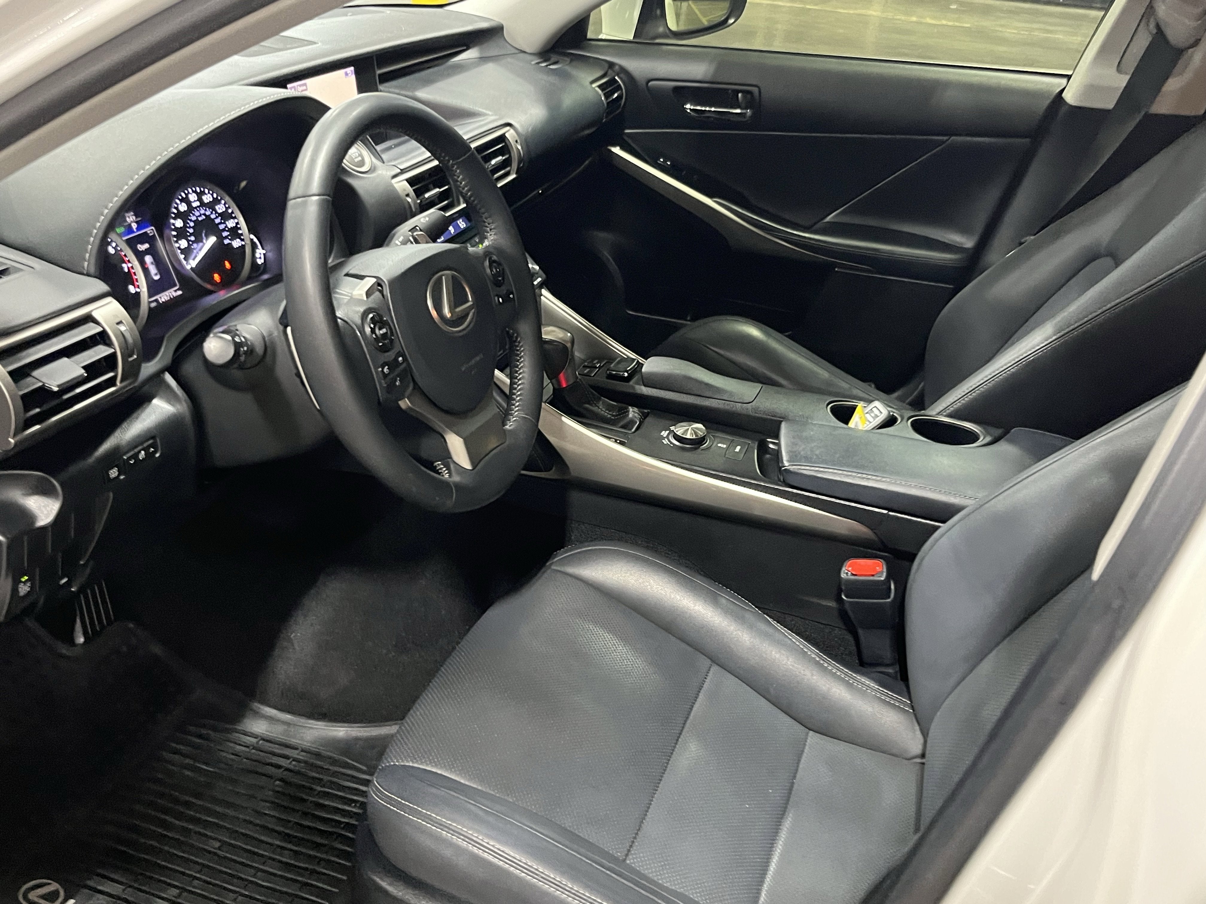 2015 Lexus IS 250