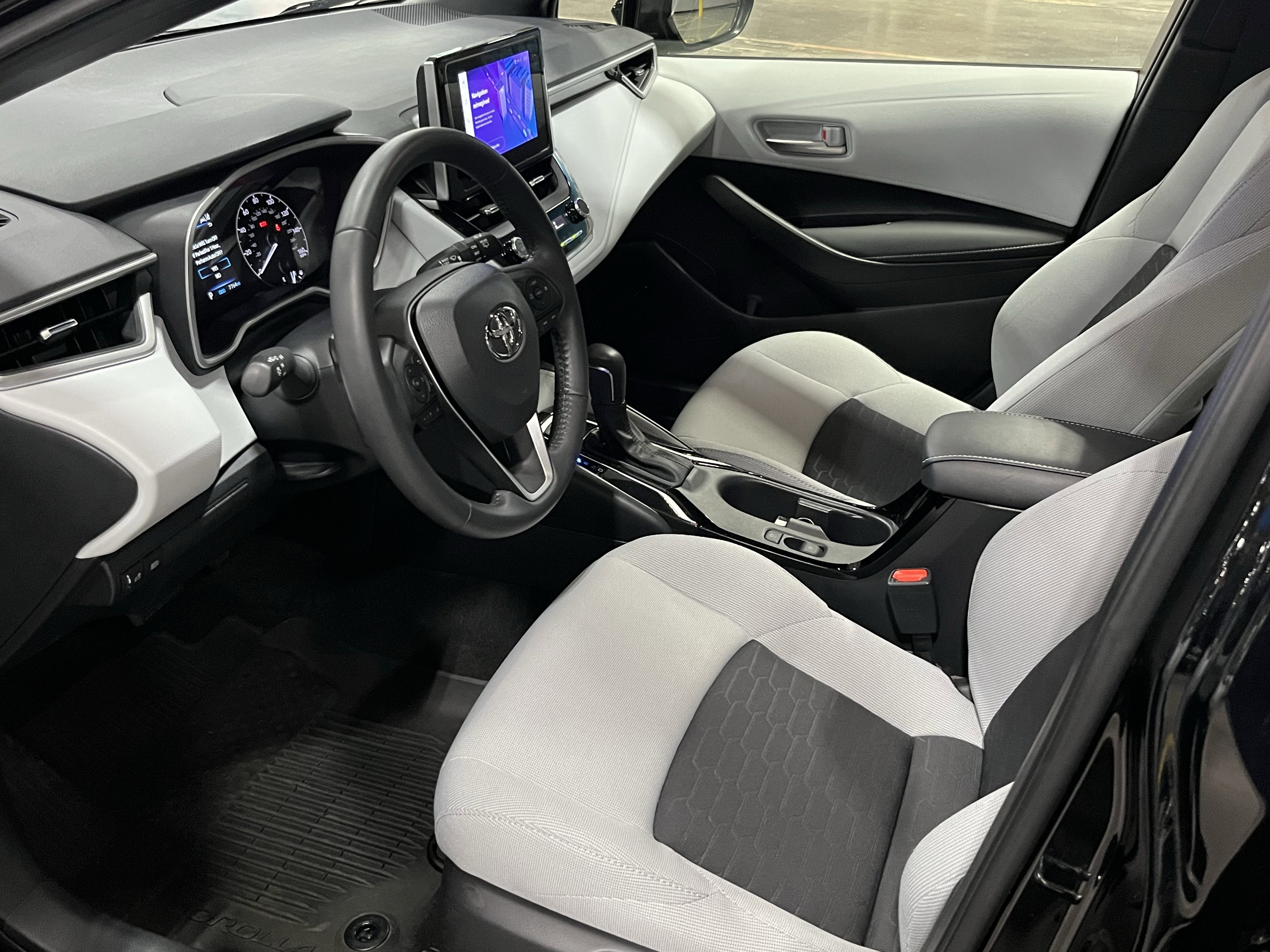 2024 Toyota Corolla Hatchback SE