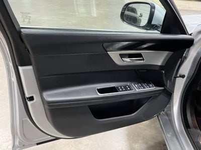 2016 Jaguar XF 35t Premium