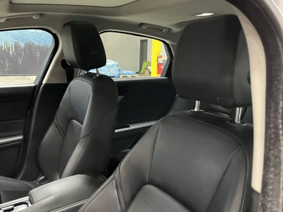 2016 Jaguar XF 35t Premium
