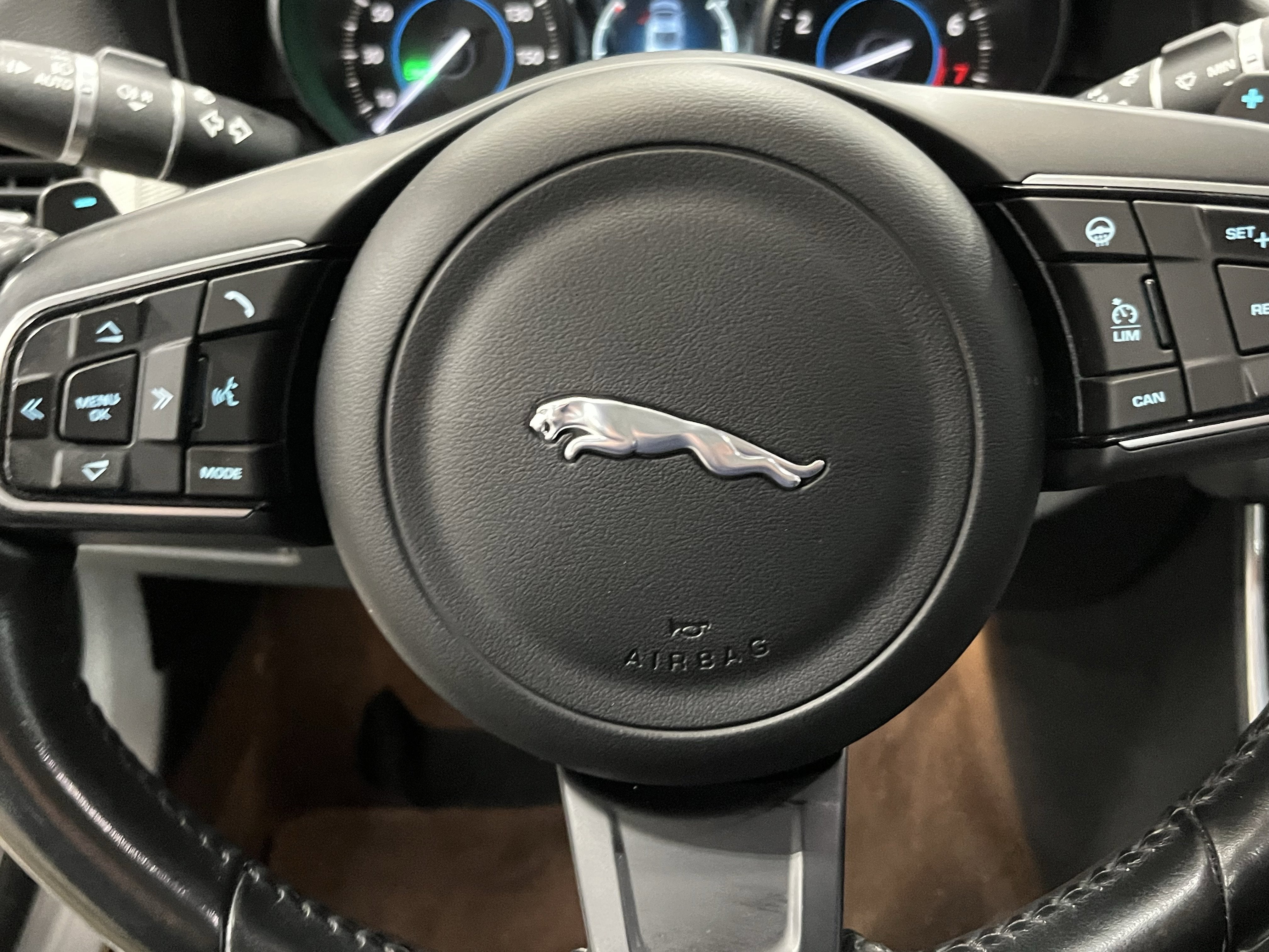 2016 Jaguar XF 35t Premium