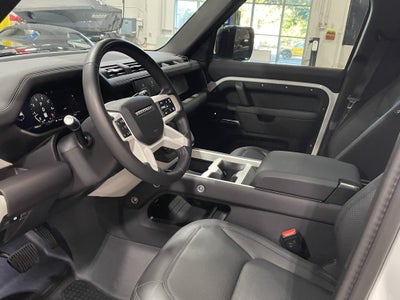 2025 Land Rover Defender 110 S
