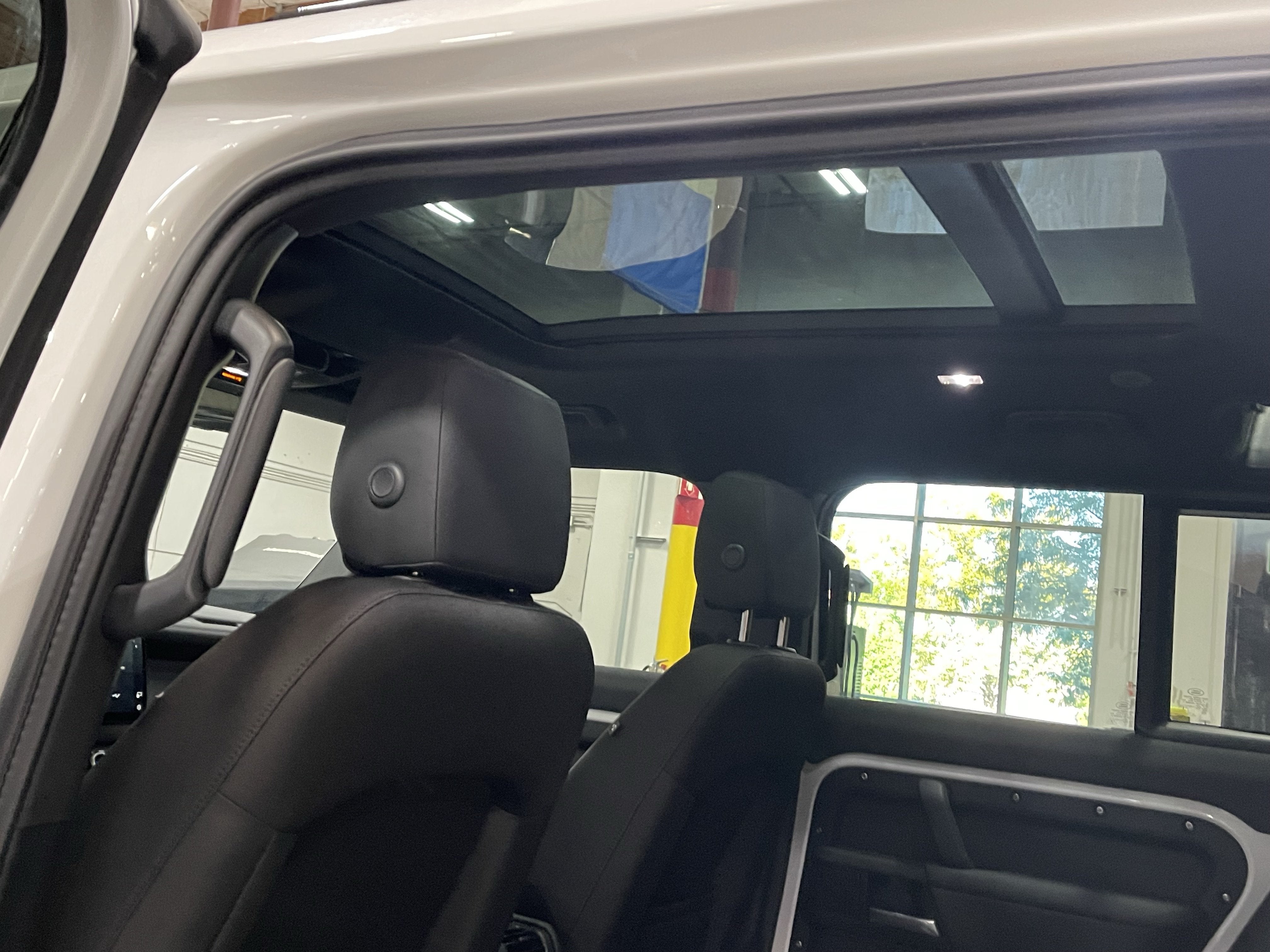 2025 Land Rover Defender 110 S