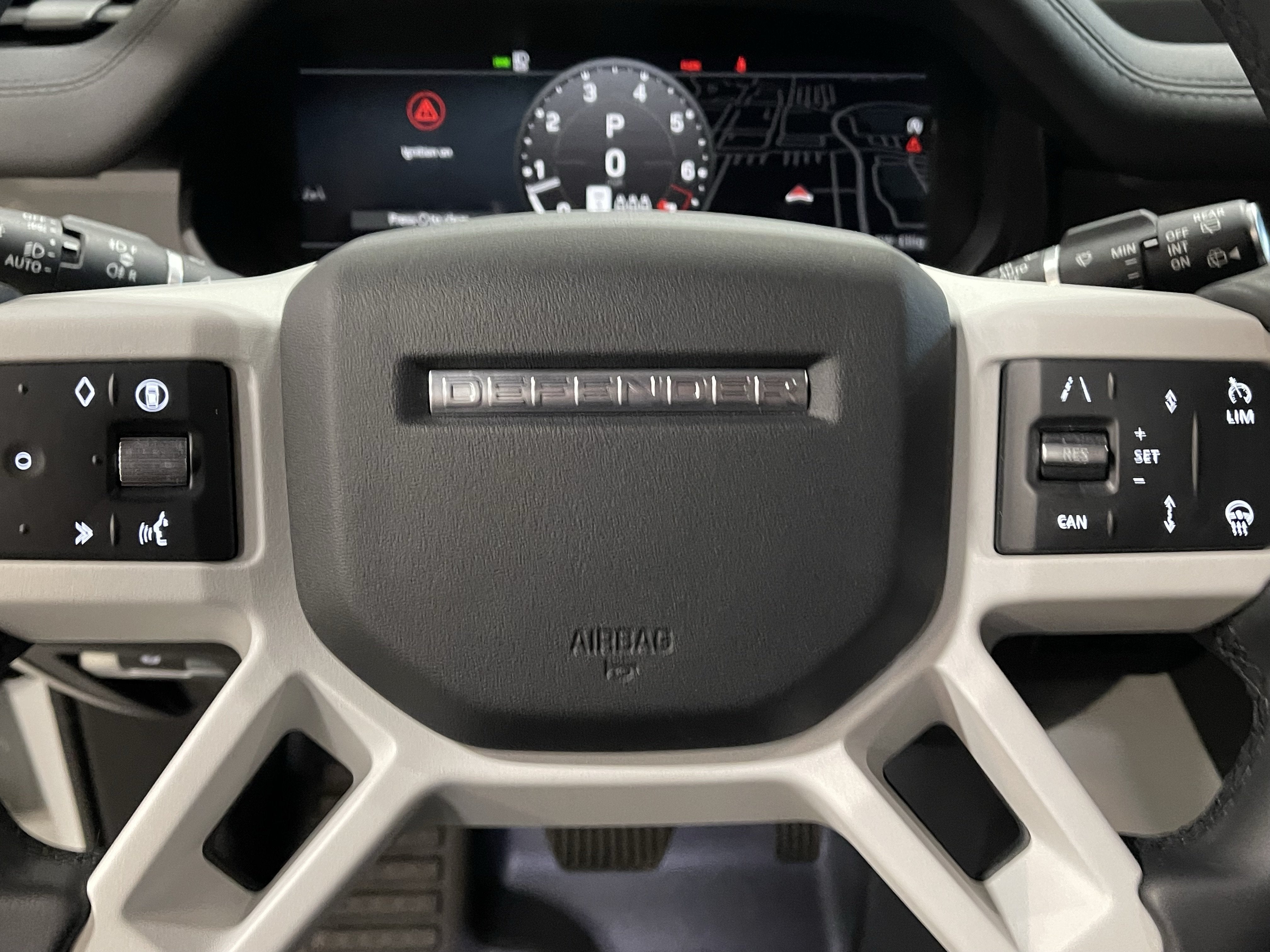 2025 Land Rover Defender 110 S