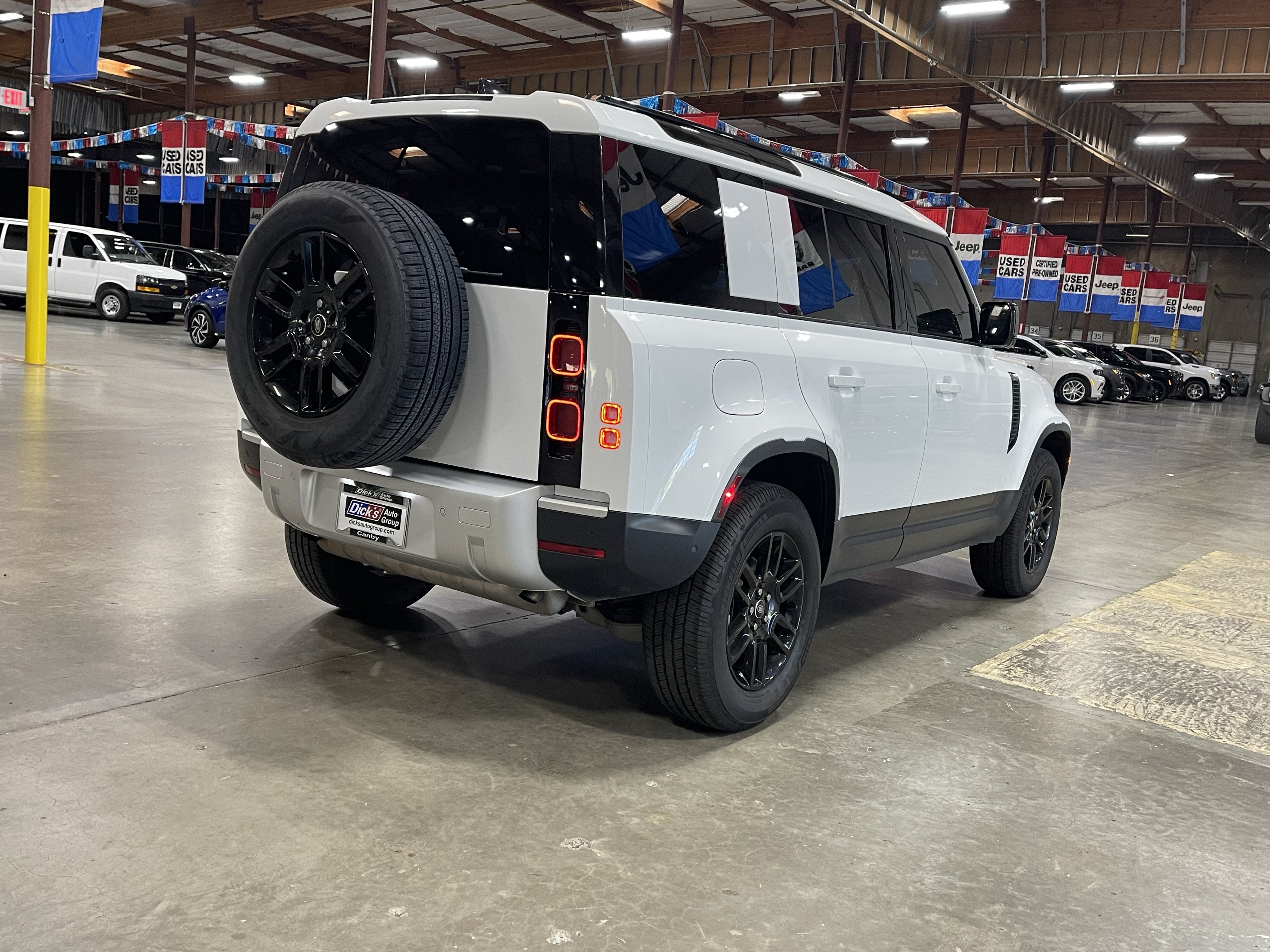 2025 Land Rover Defender 110 S