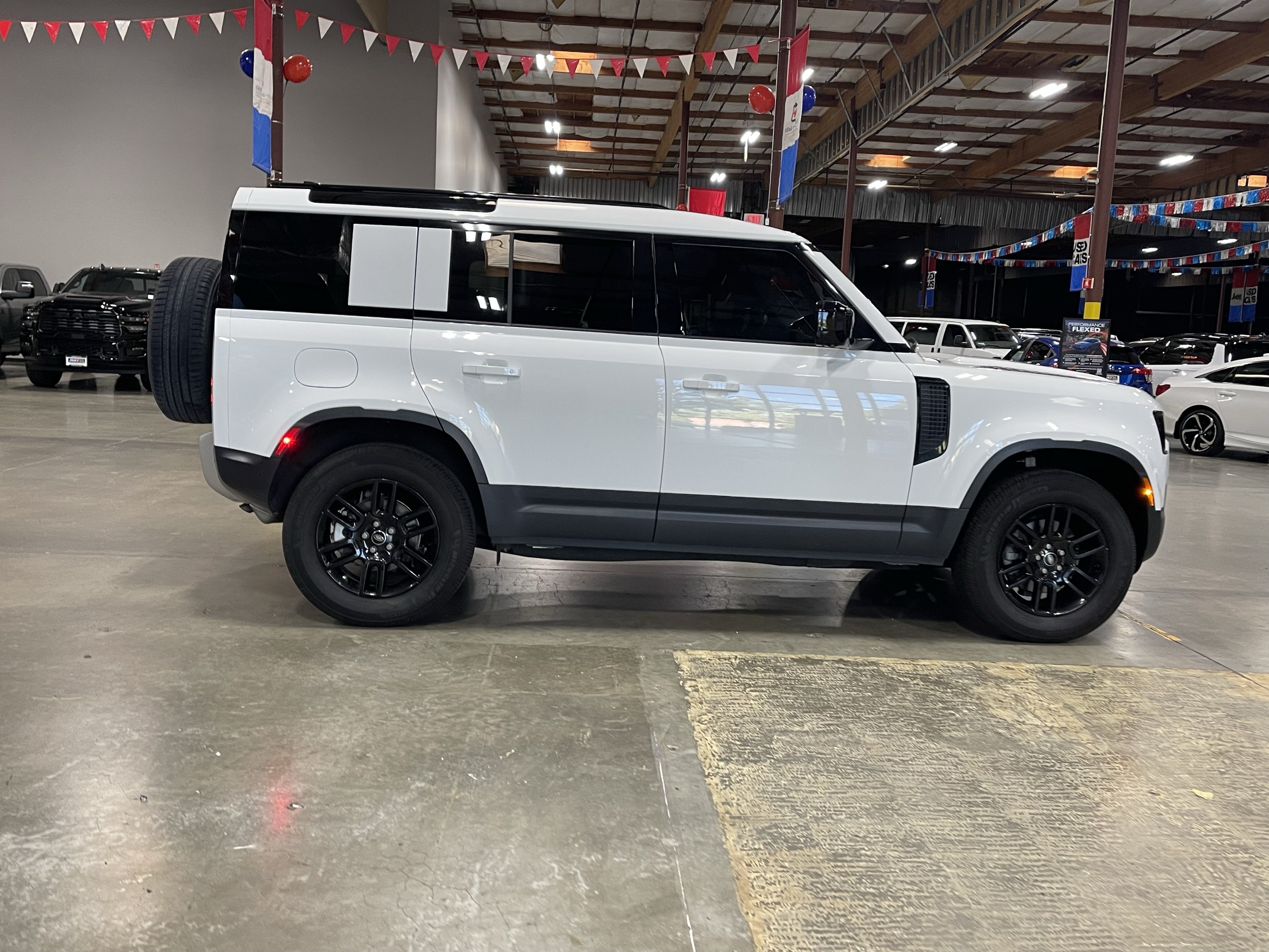 2025 Land Rover Defender 110 S