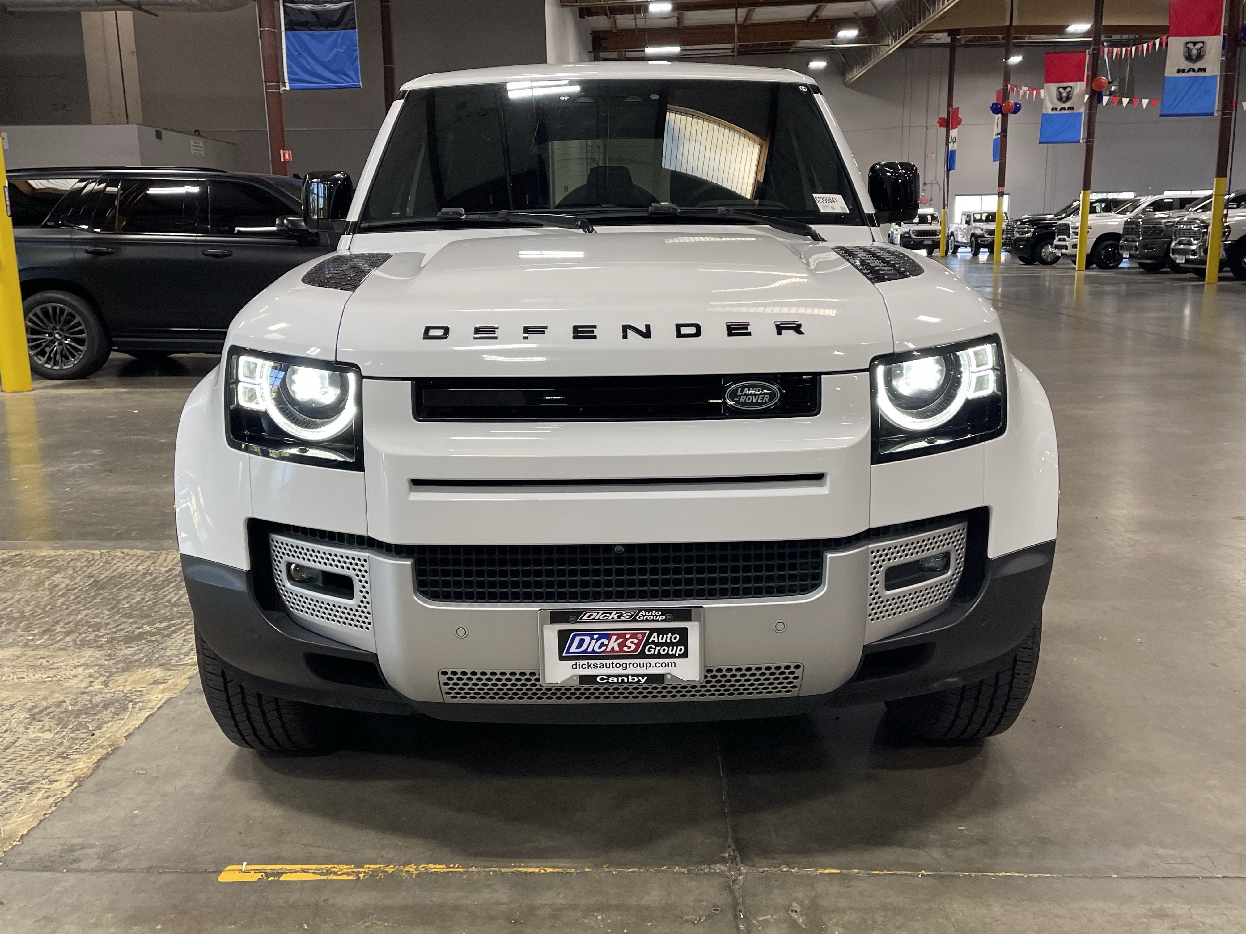2025 Land Rover Defender 110 S