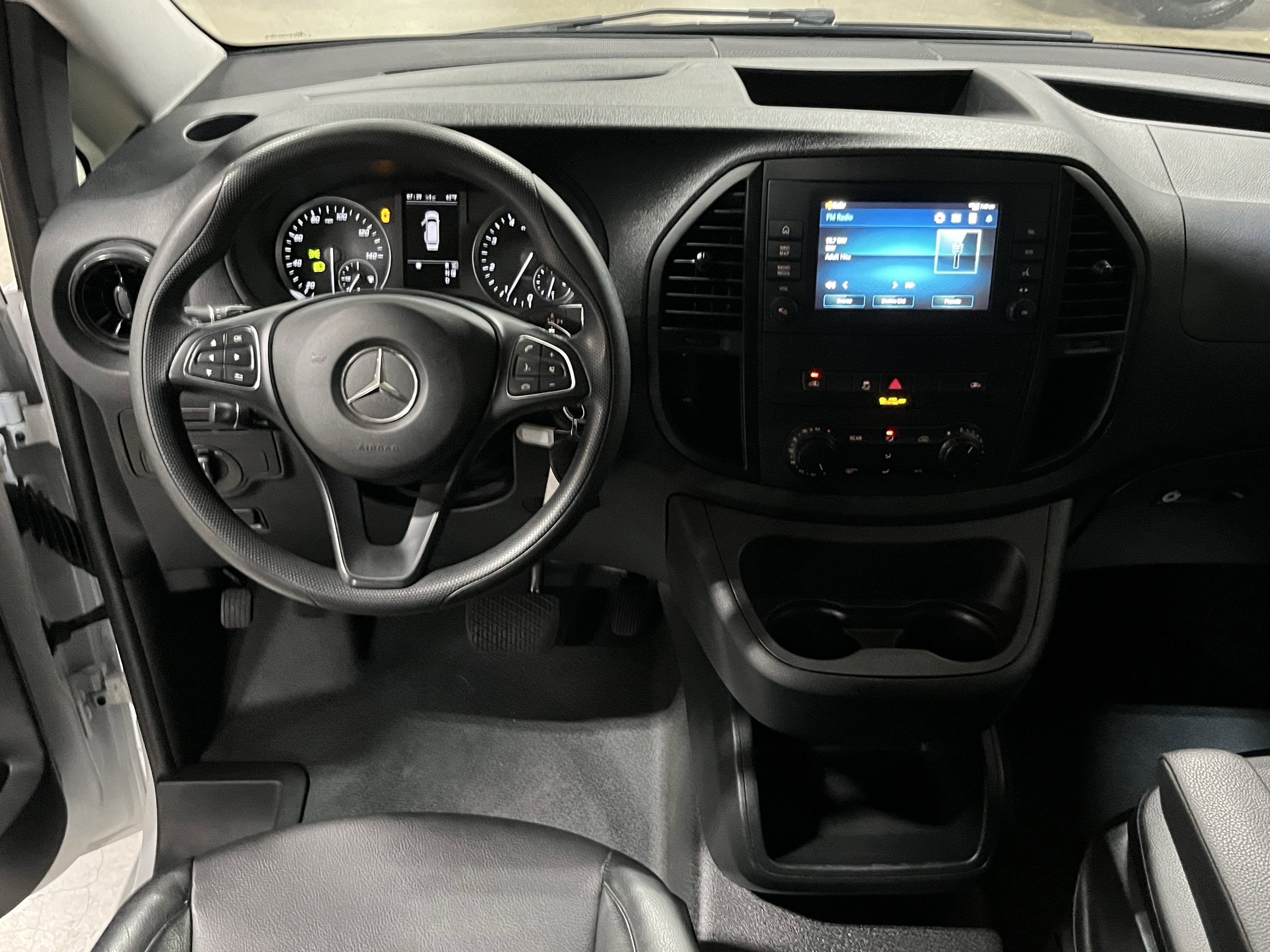 2023 Mercedes-Benz Metris Passenger