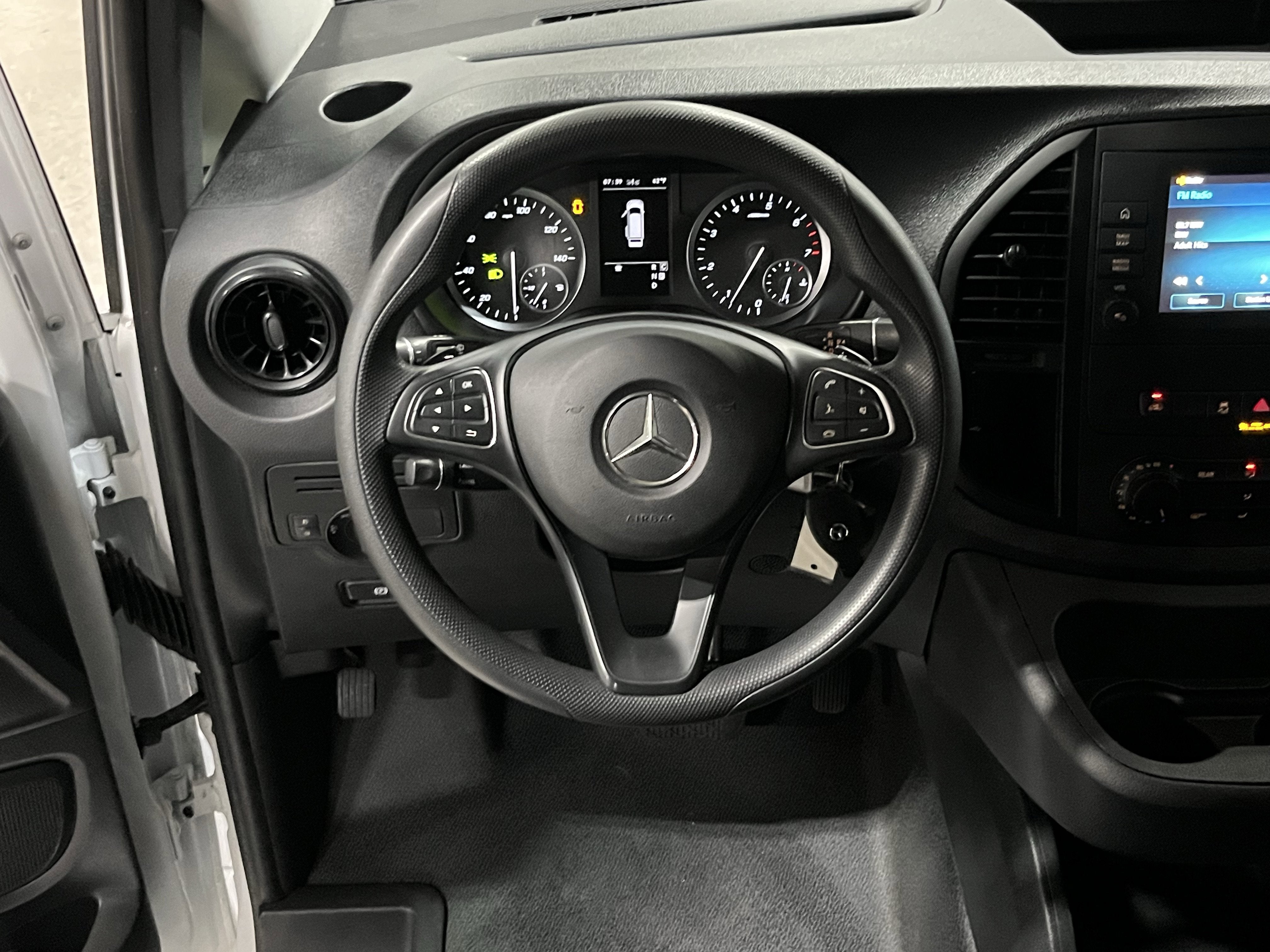 2023 Mercedes-Benz Metris Passenger